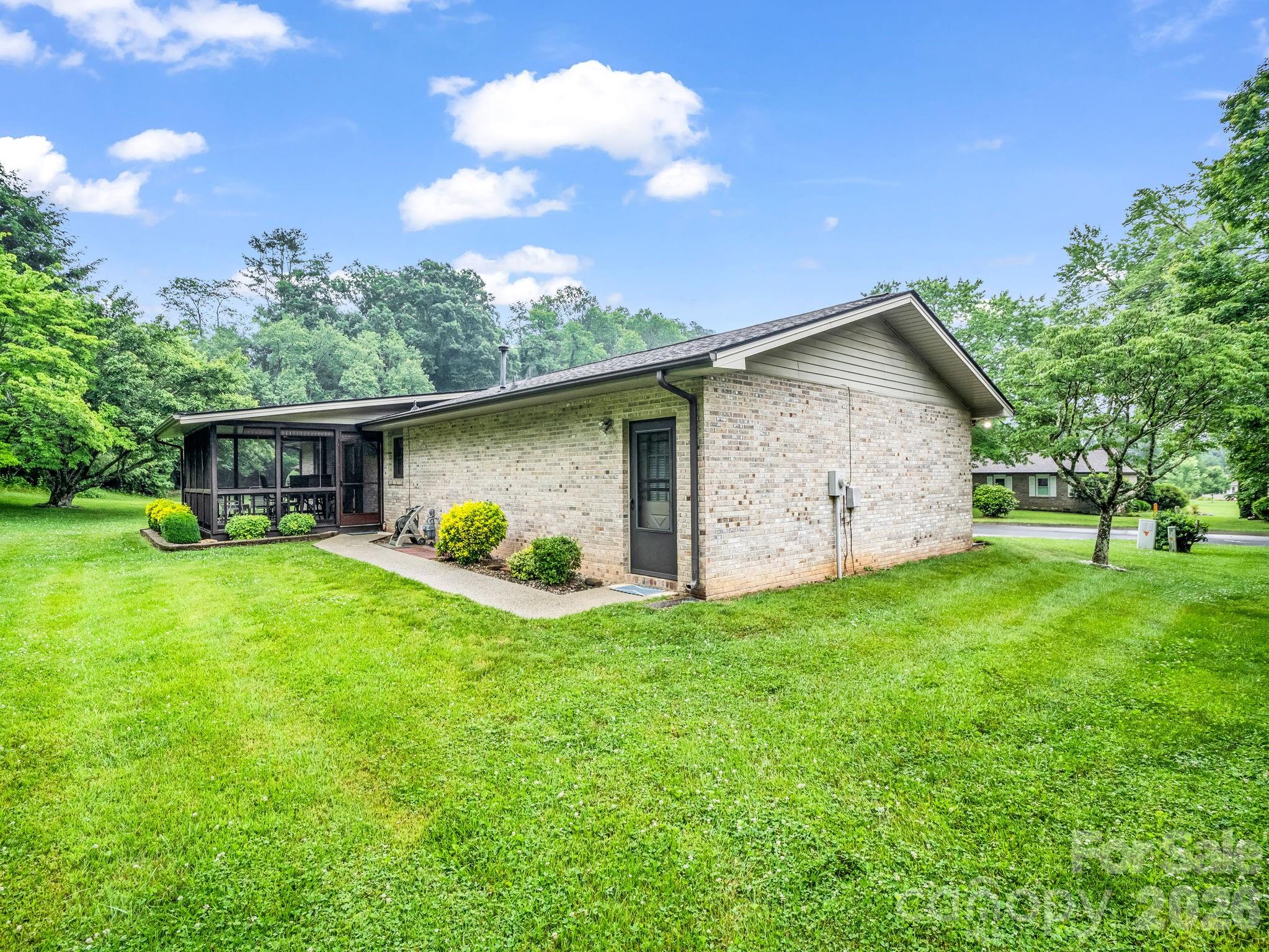 182 Resada Drive Property Photo 26