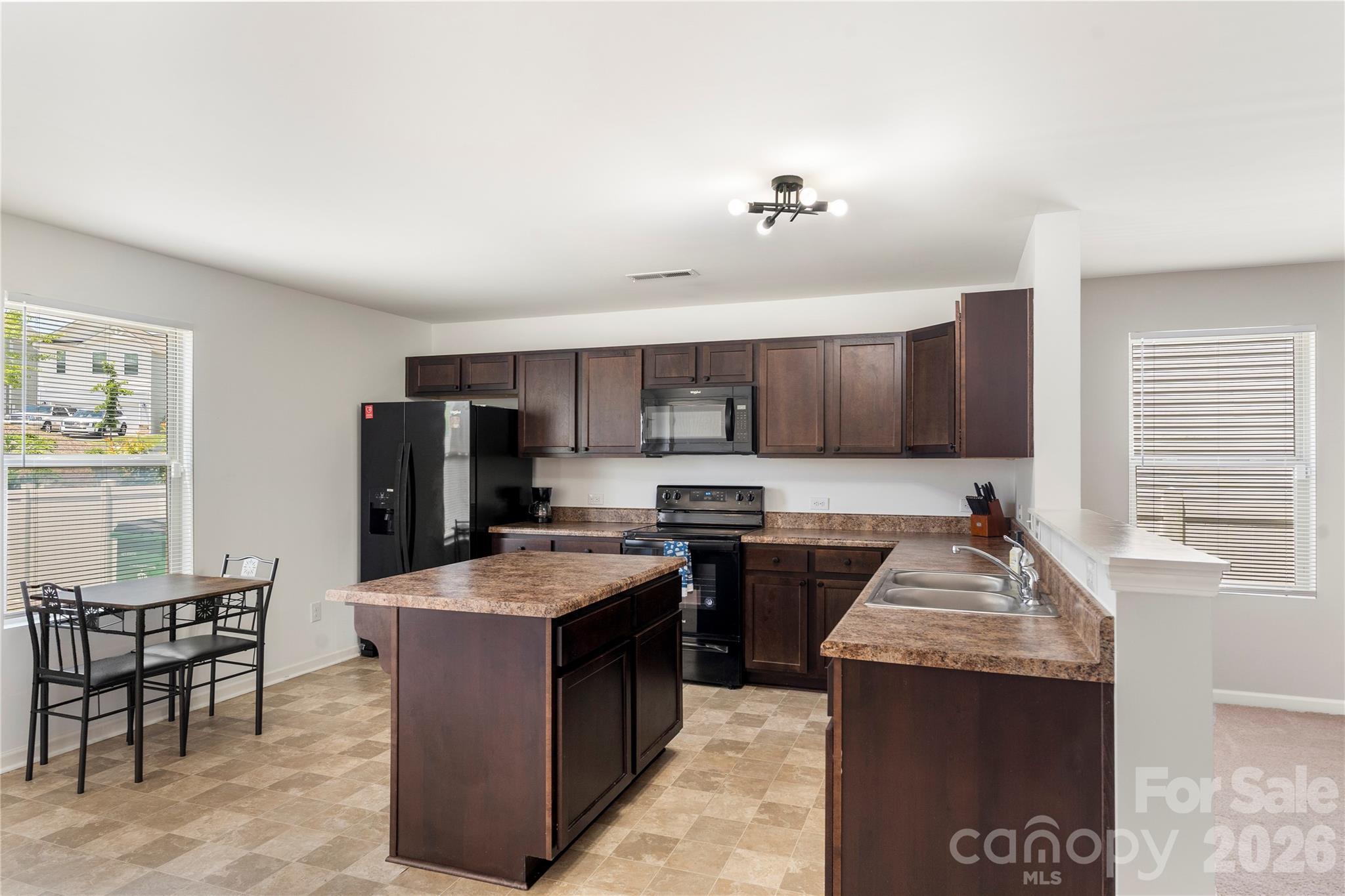 10131 Holly Park Drive Property Photo 13