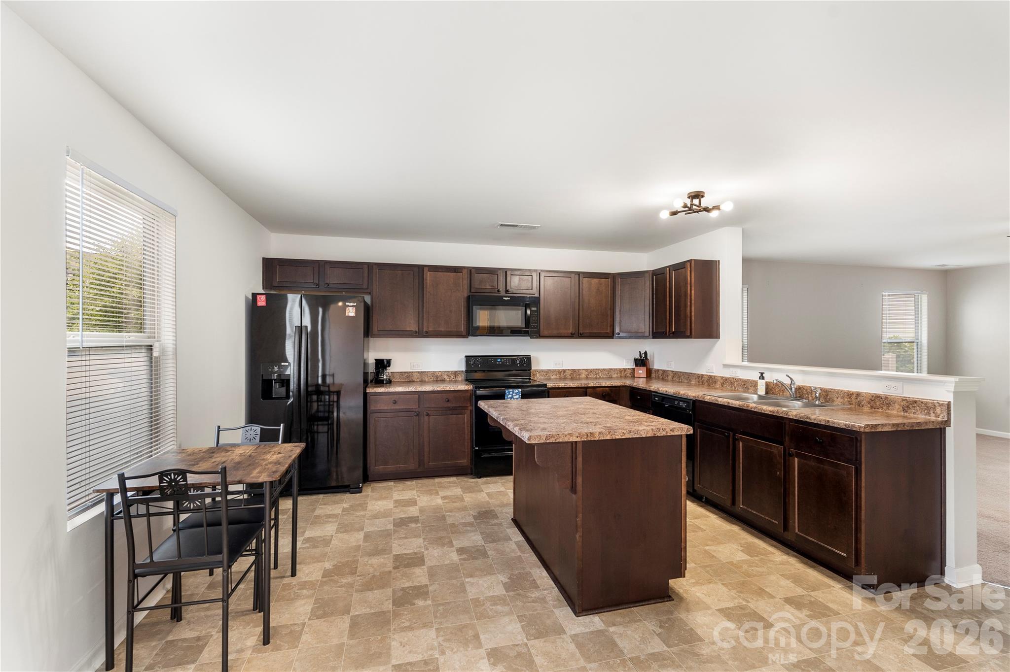 10131 Holly Park Drive Property Photo 16