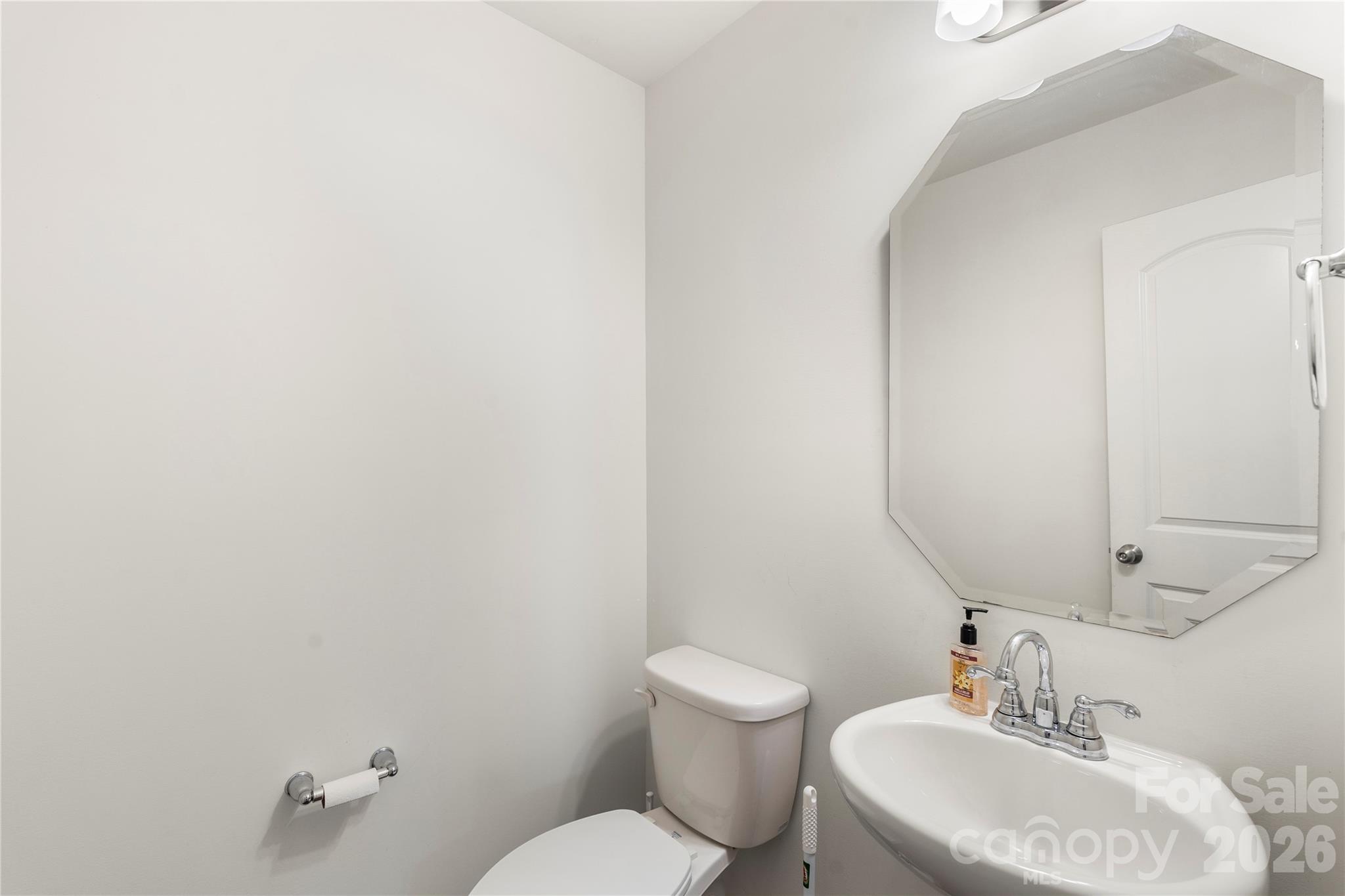 10131 Holly Park Drive Property Photo 23