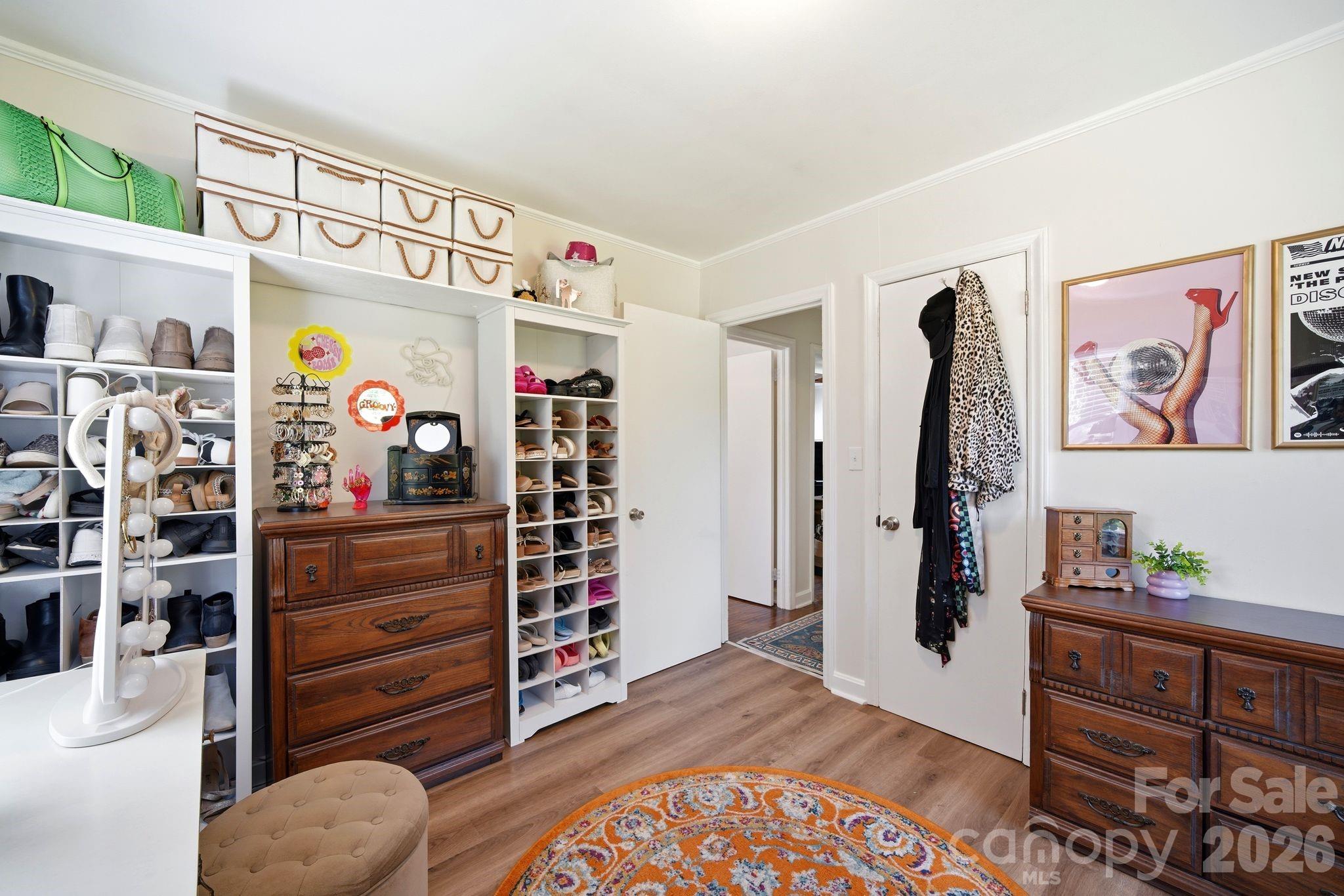 2732 E Long Avenue Property Photo 22