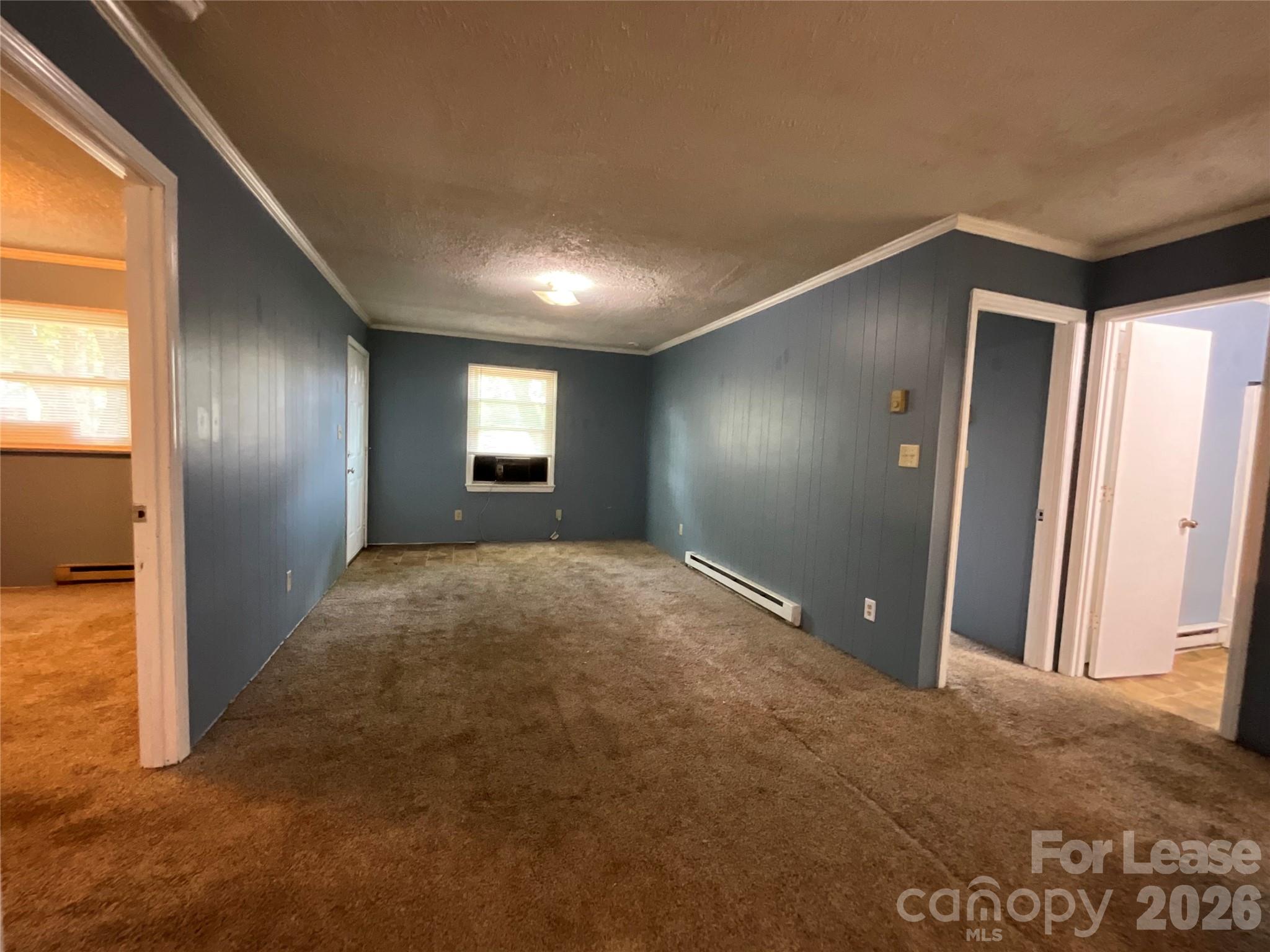 1380 Fairley Avenue B Property Photo 5