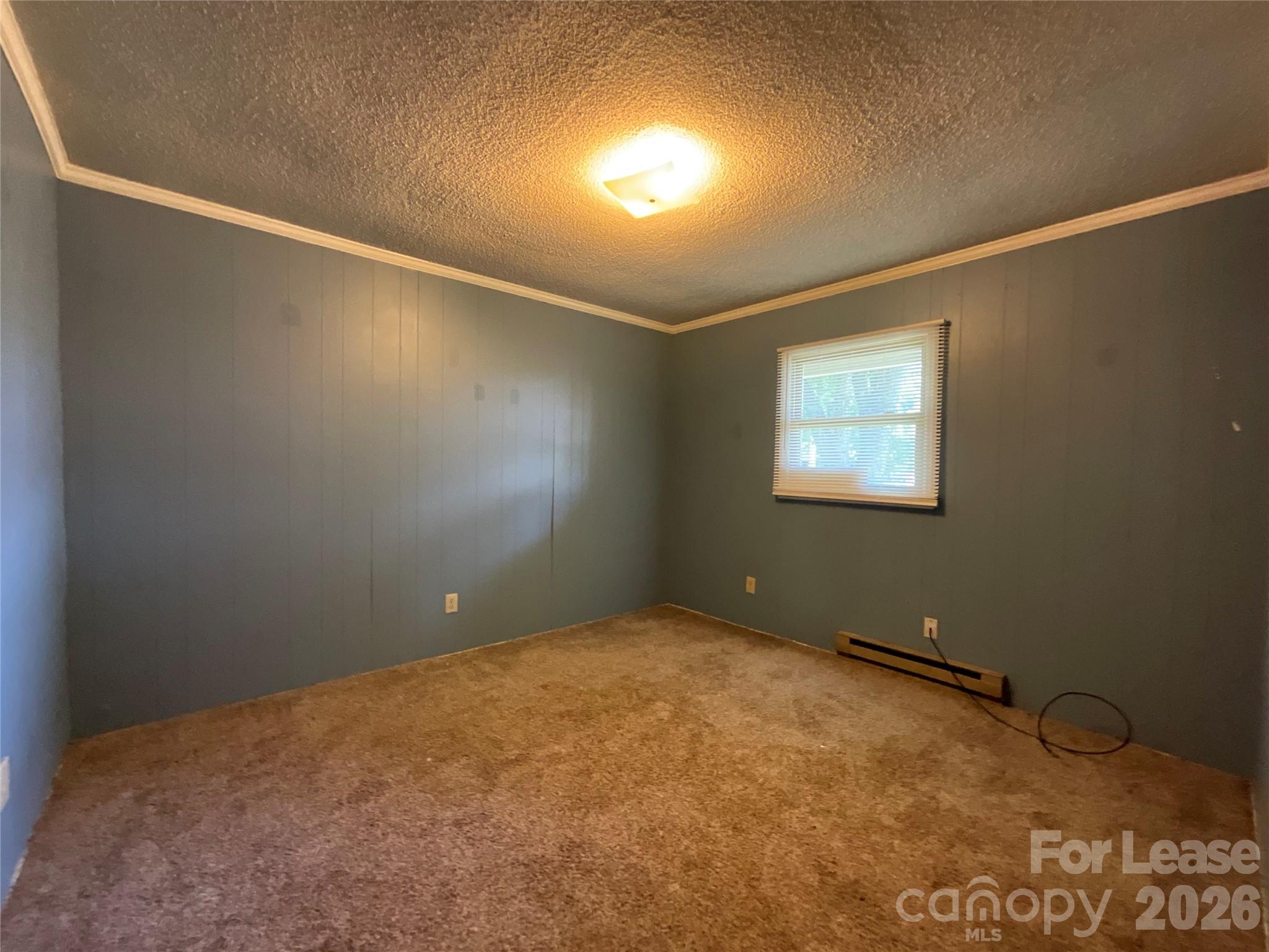 1380 Fairley Avenue B Property Photo 7