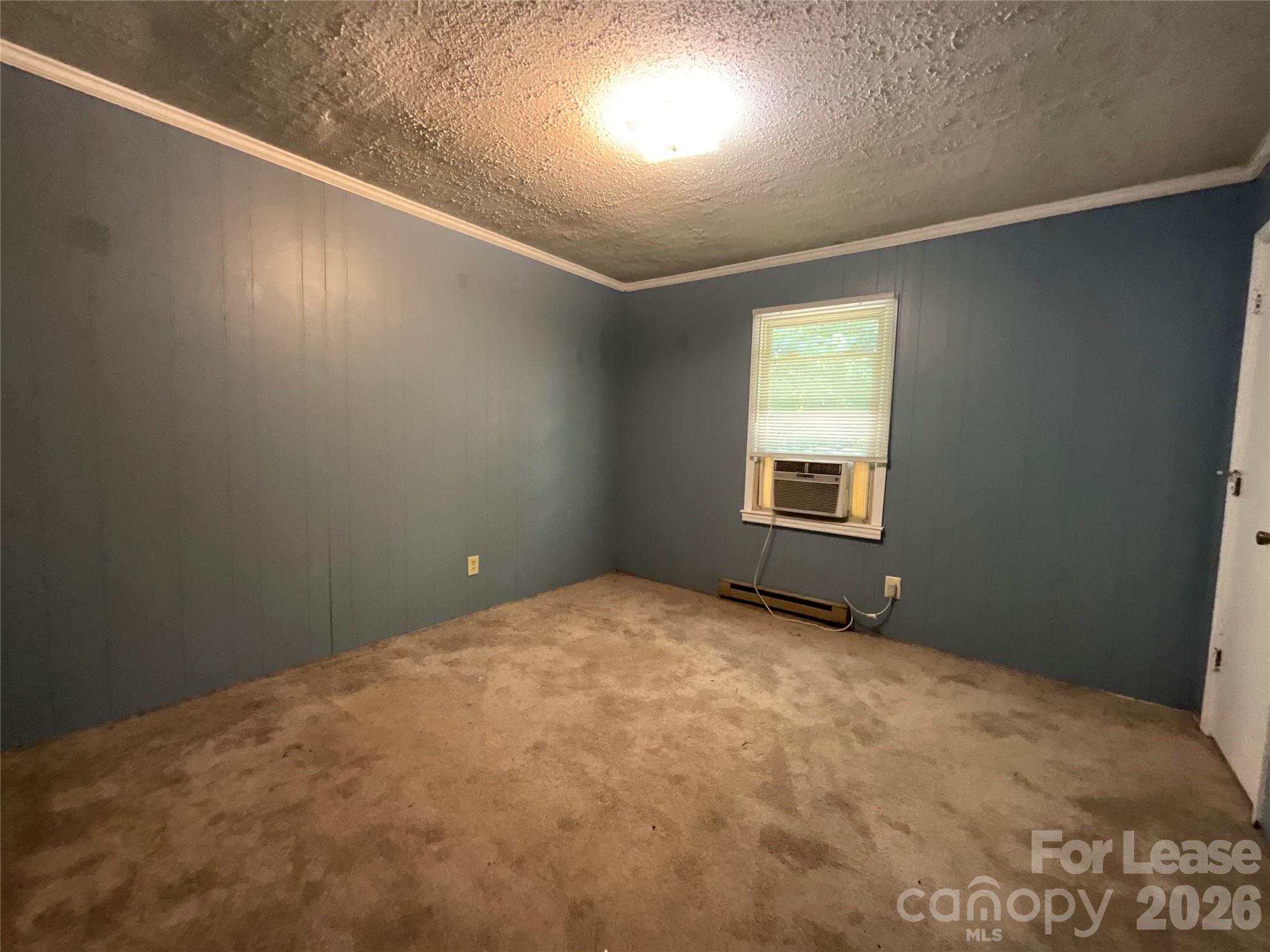 1380 Fairley Avenue B Property Photo 12