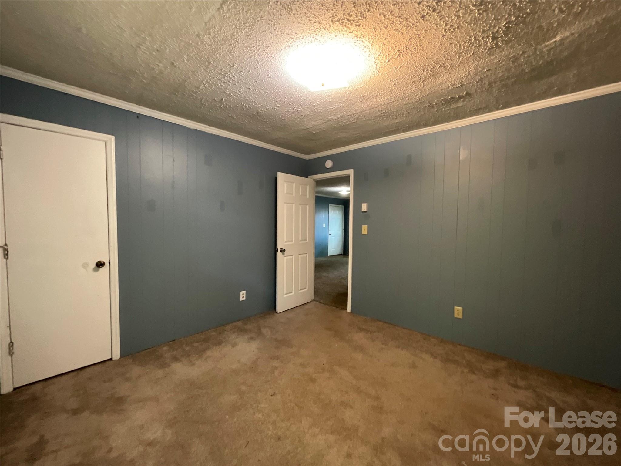 1380 Fairley Avenue B Property Photo 13