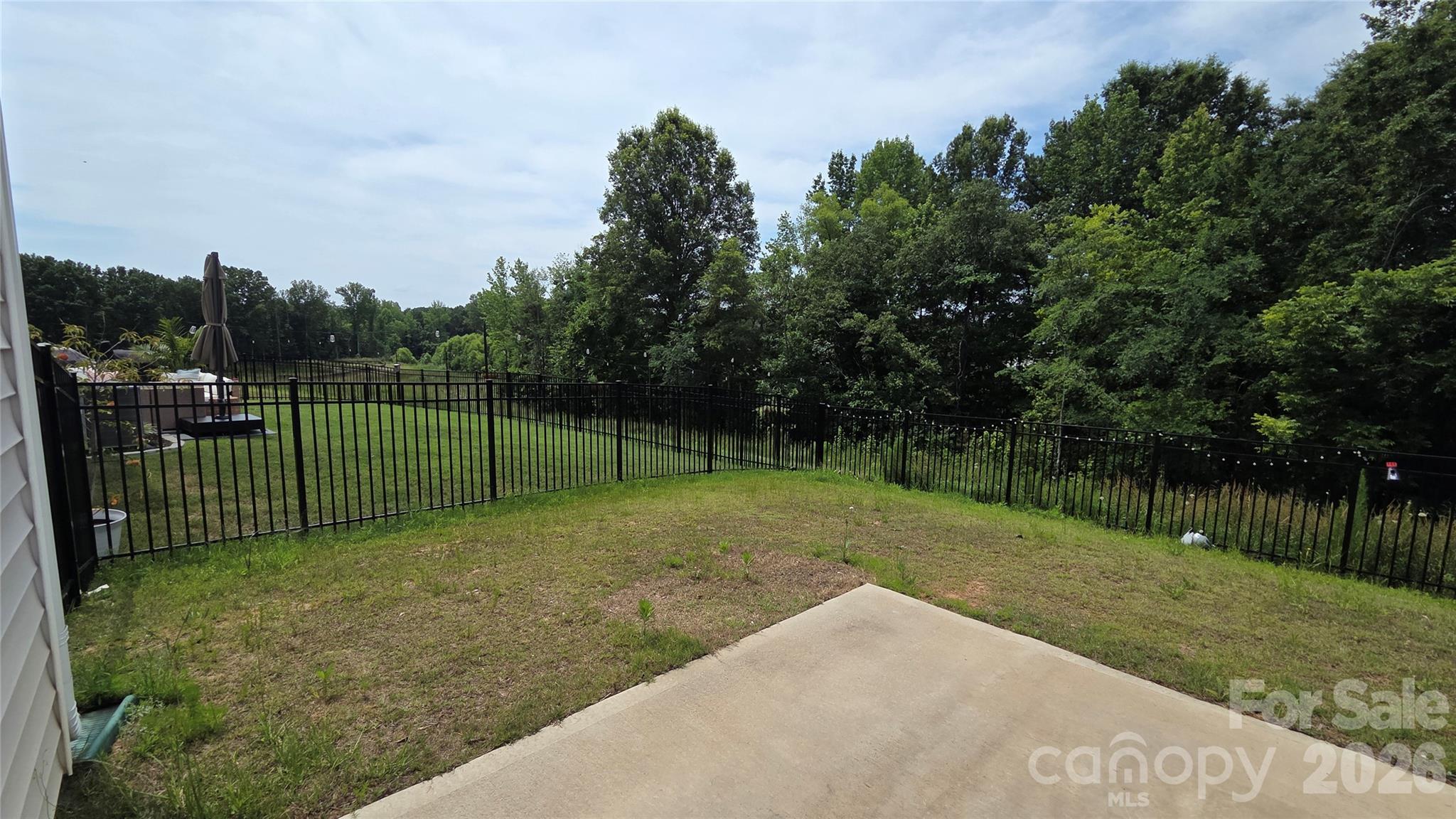 205 Canoga Avenue Property Photo 11
