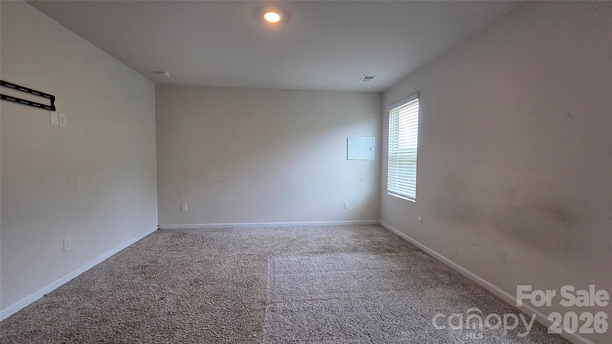 205 Canoga Avenue Property Photo 28