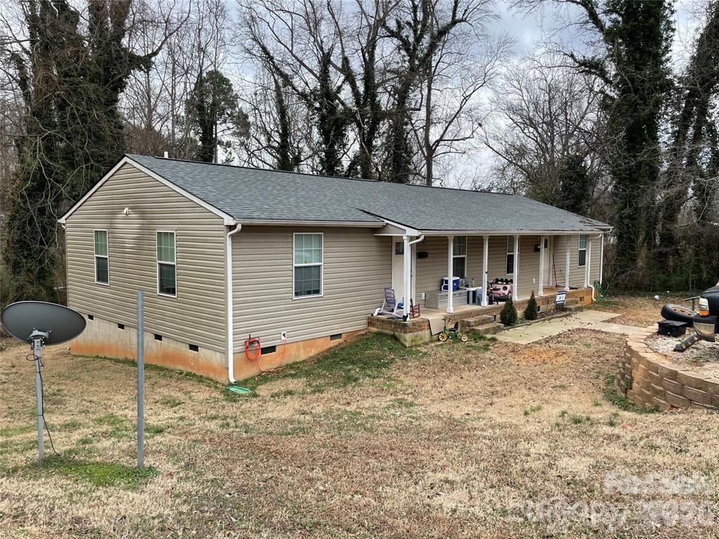 113 Sunset Drive Property Photo 1
