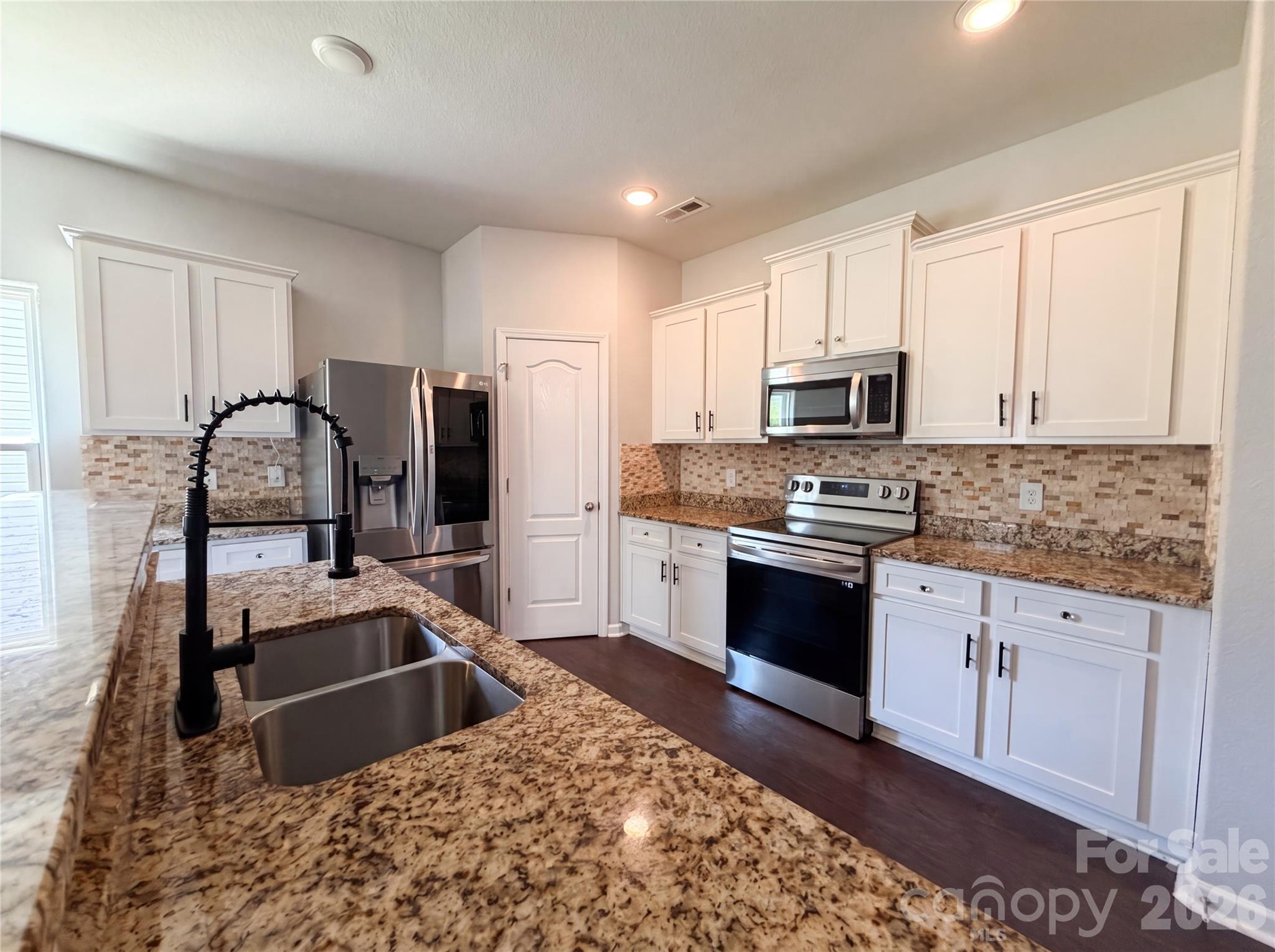 4034 Rosfield Drive Property Photo 2