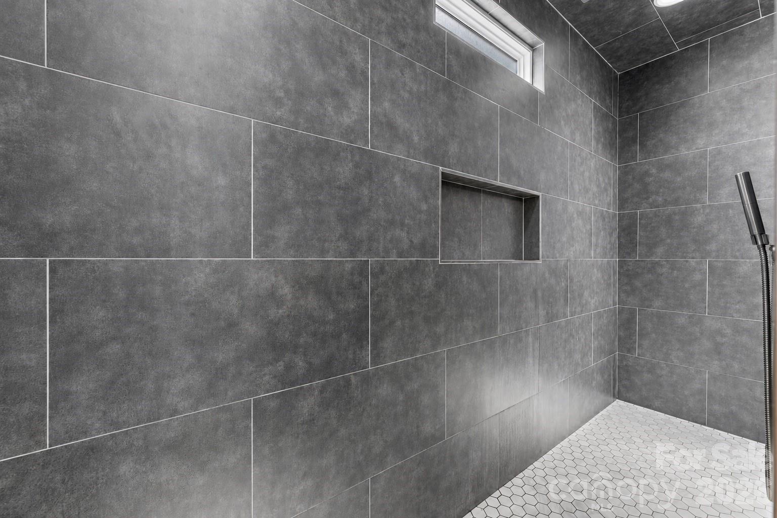 5046 Woodwinds Drive Property Photo 22