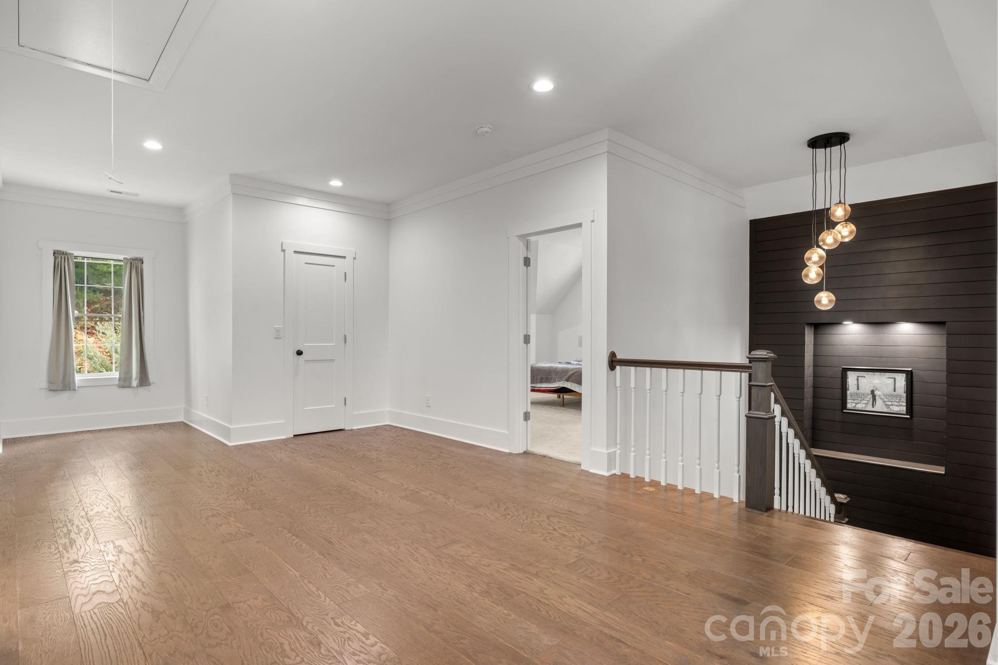 5046 Woodwinds Drive Property Photo 26