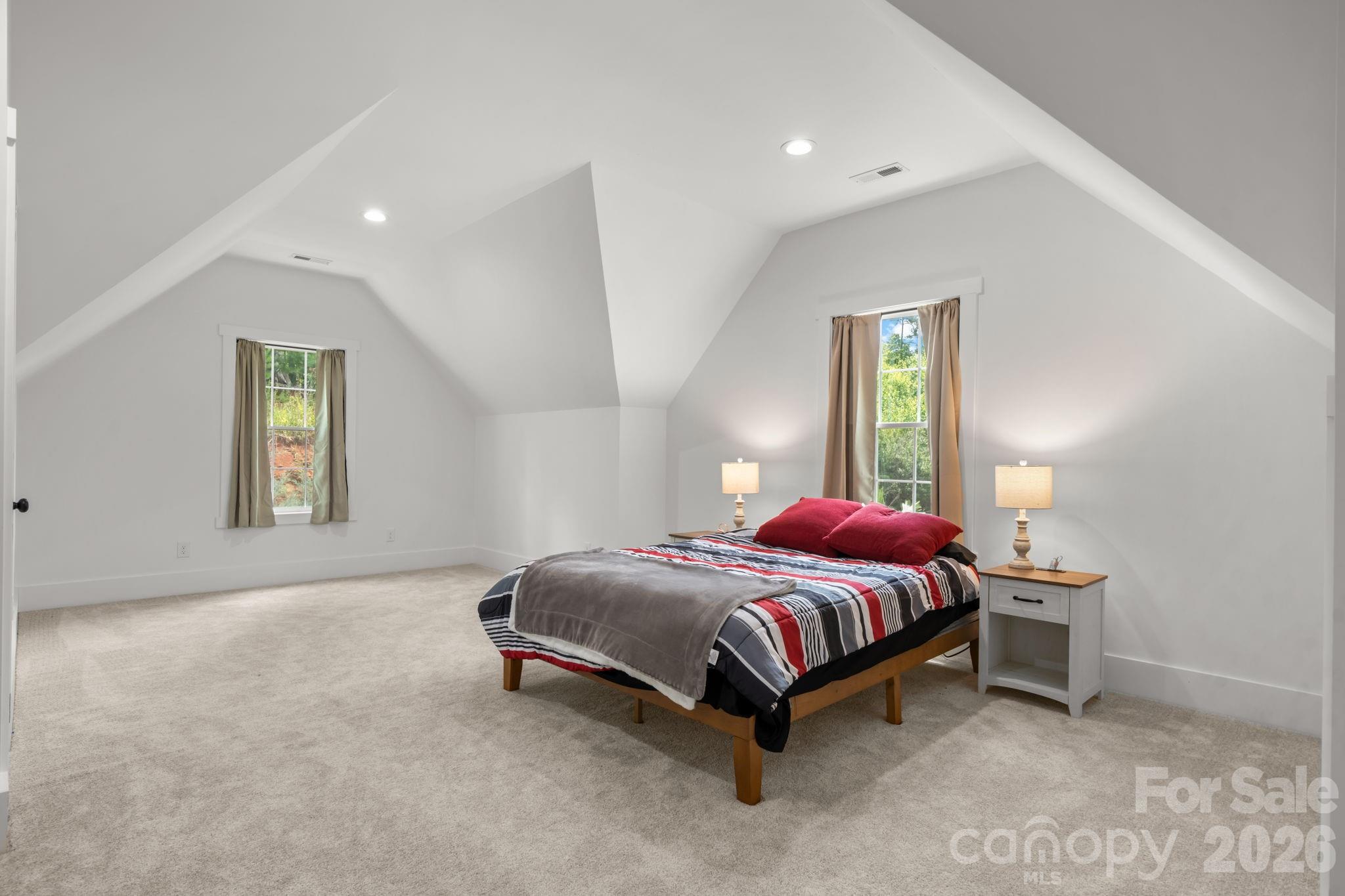5046 Woodwinds Drive Property Photo 27