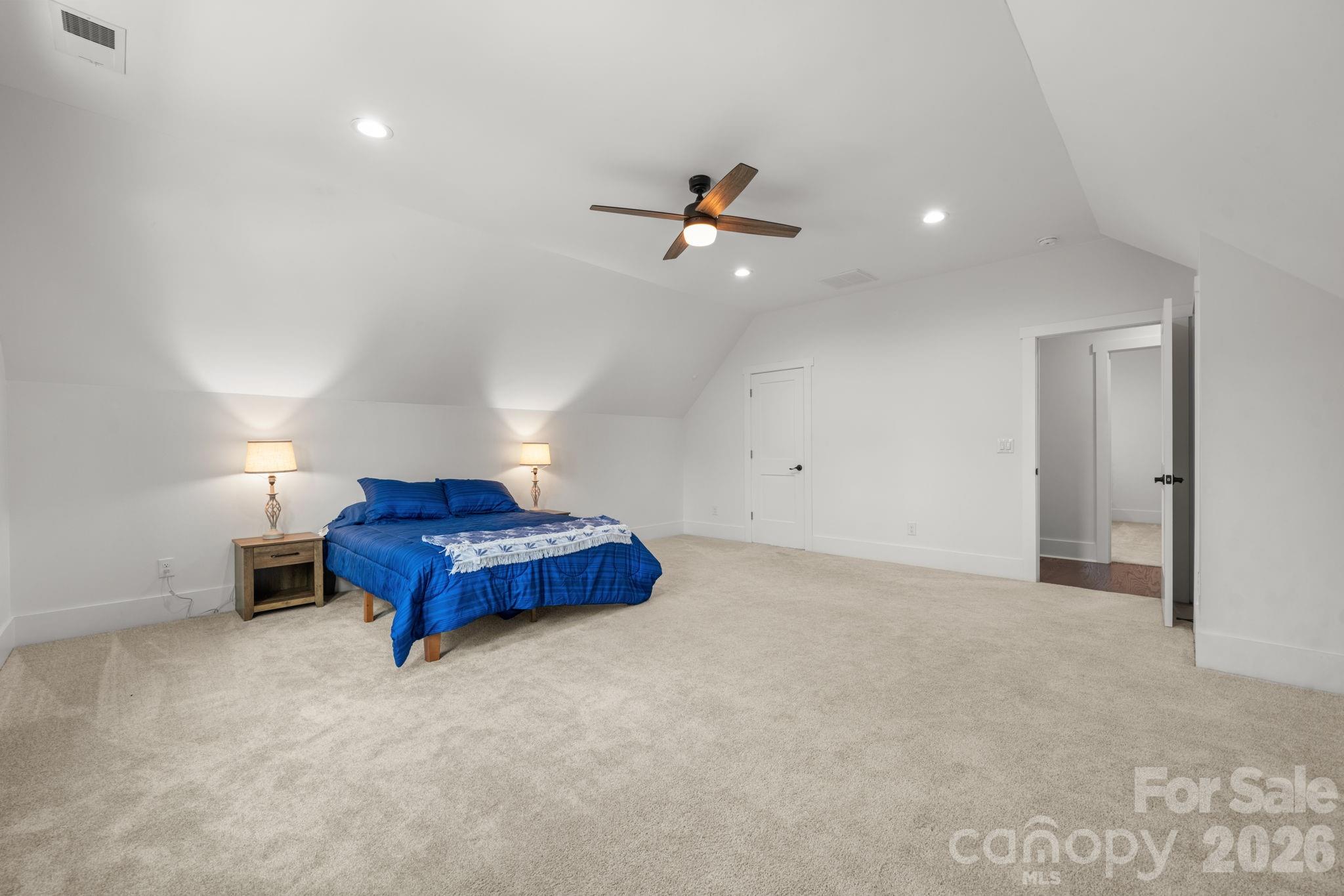 5046 Woodwinds Drive Property Photo 33