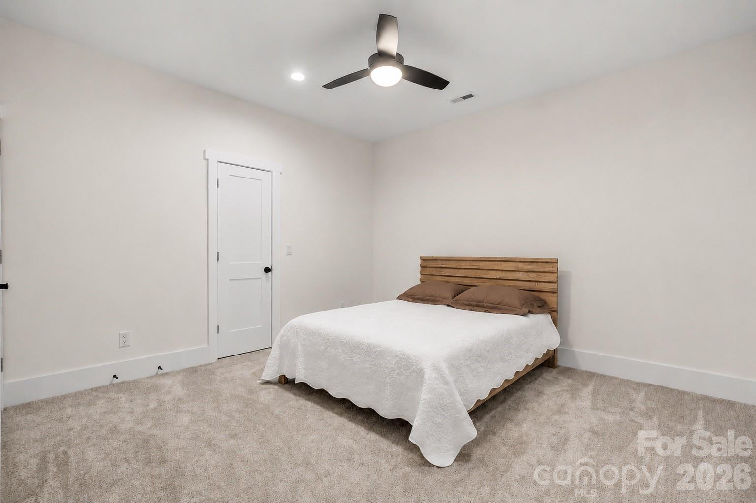5046 Woodwinds Drive Property Photo 36
