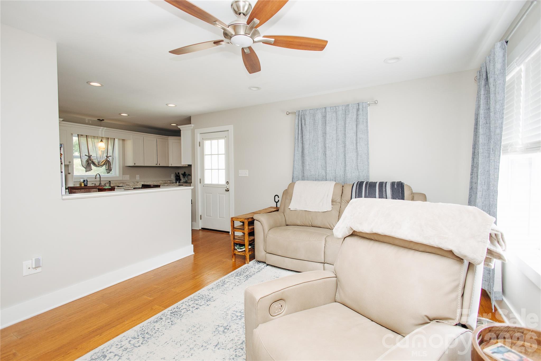 212 Maple Avenue Property Photo 5