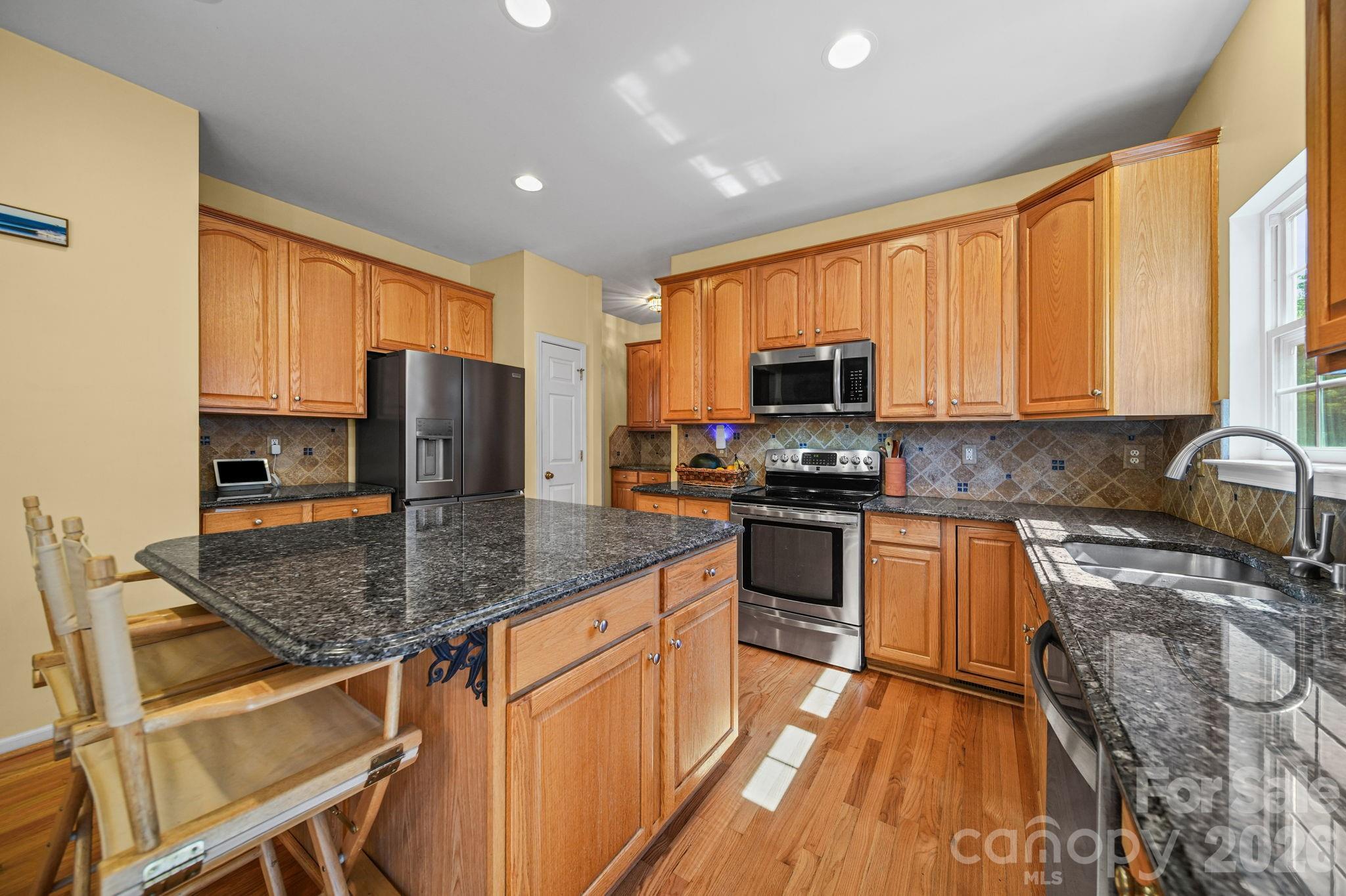 141 Riverfront Parkway Property Photo 9