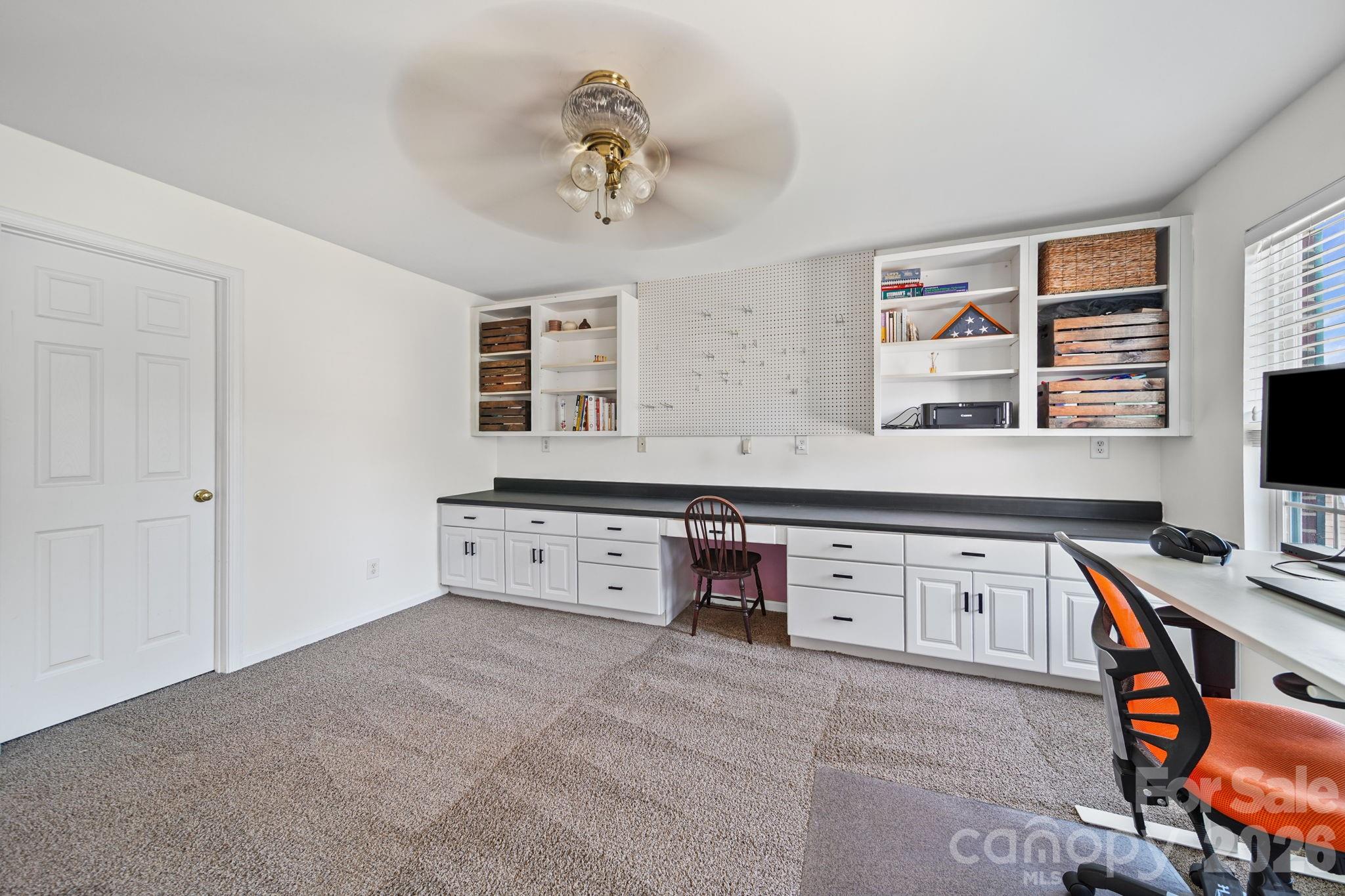 141 Riverfront Parkway Property Photo 25