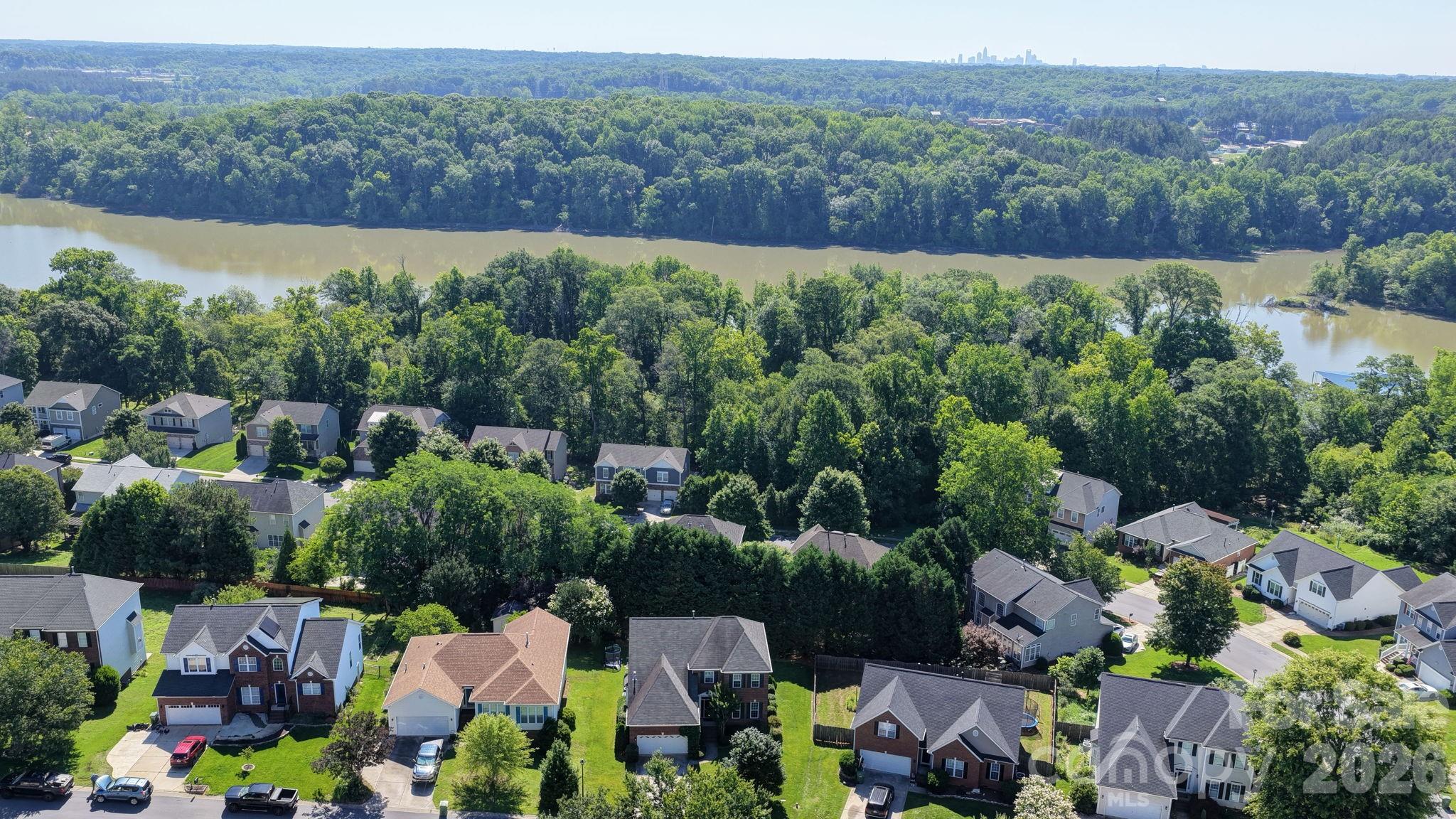 141 Riverfront Parkway Property Photo 34