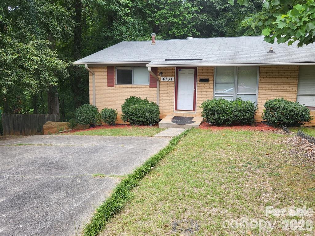 4731 Highlake Drive Property Photo 1
