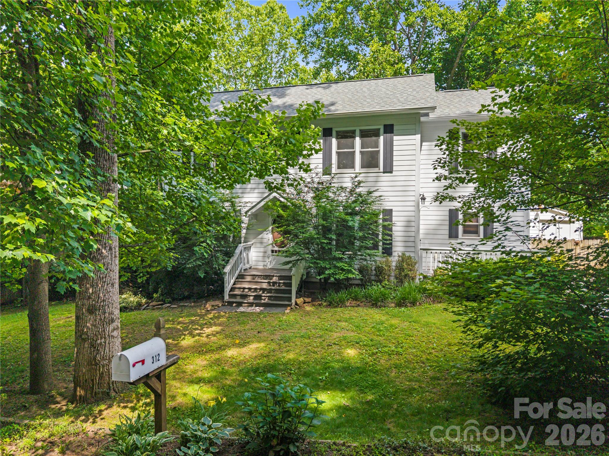 312 Westover Drive Property Photo 2