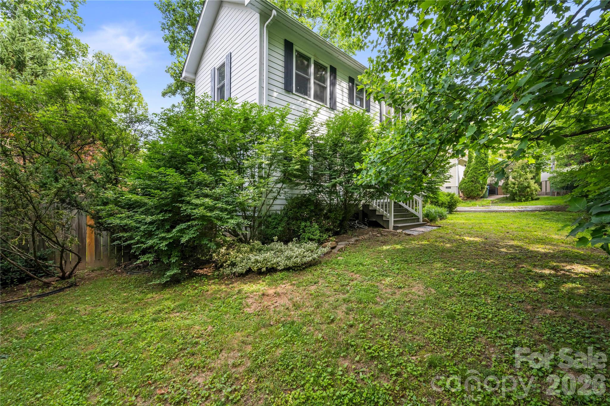 312 Westover Drive Property Photo 4