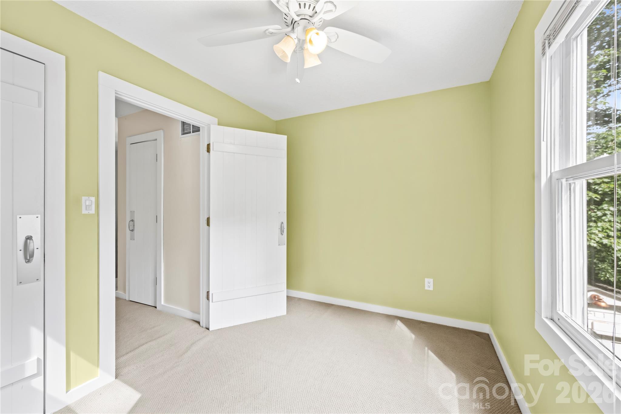 312 Westover Drive Property Photo 28