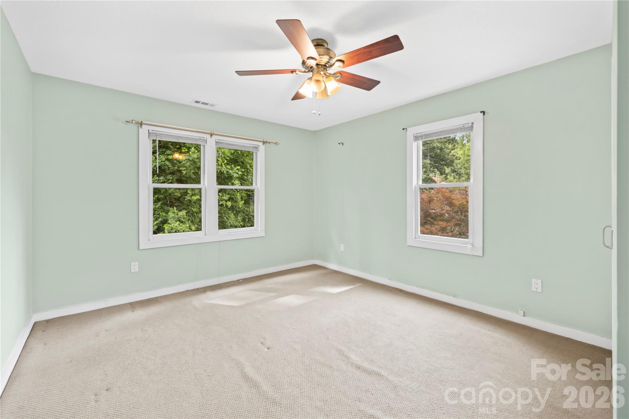 312 Westover Drive Property Photo 30