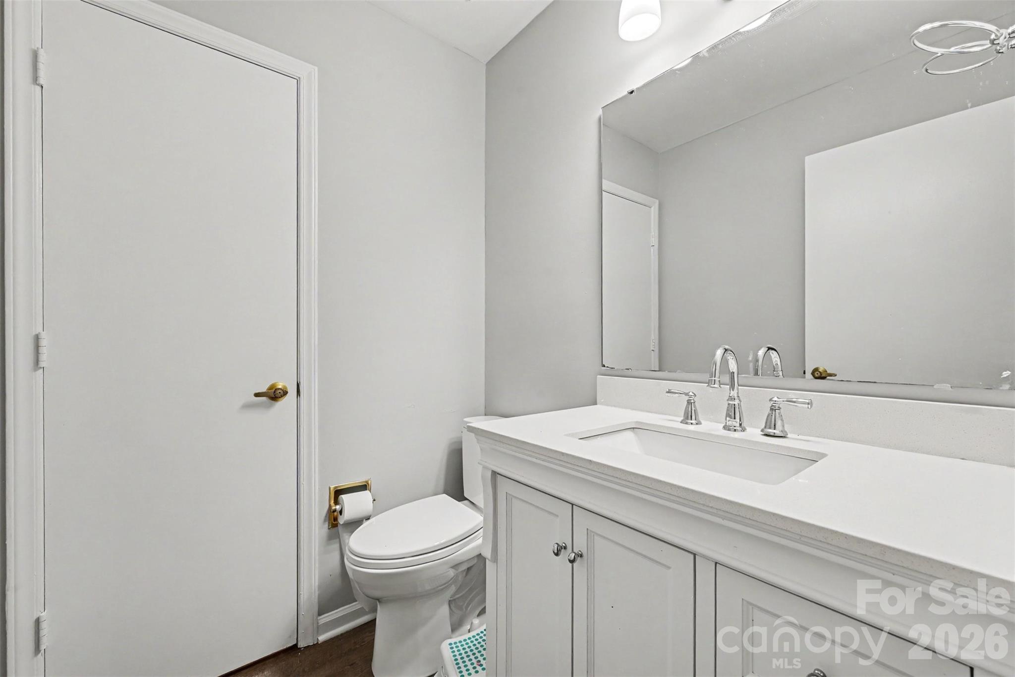 611 Mattingwood Drive Property Photo 17