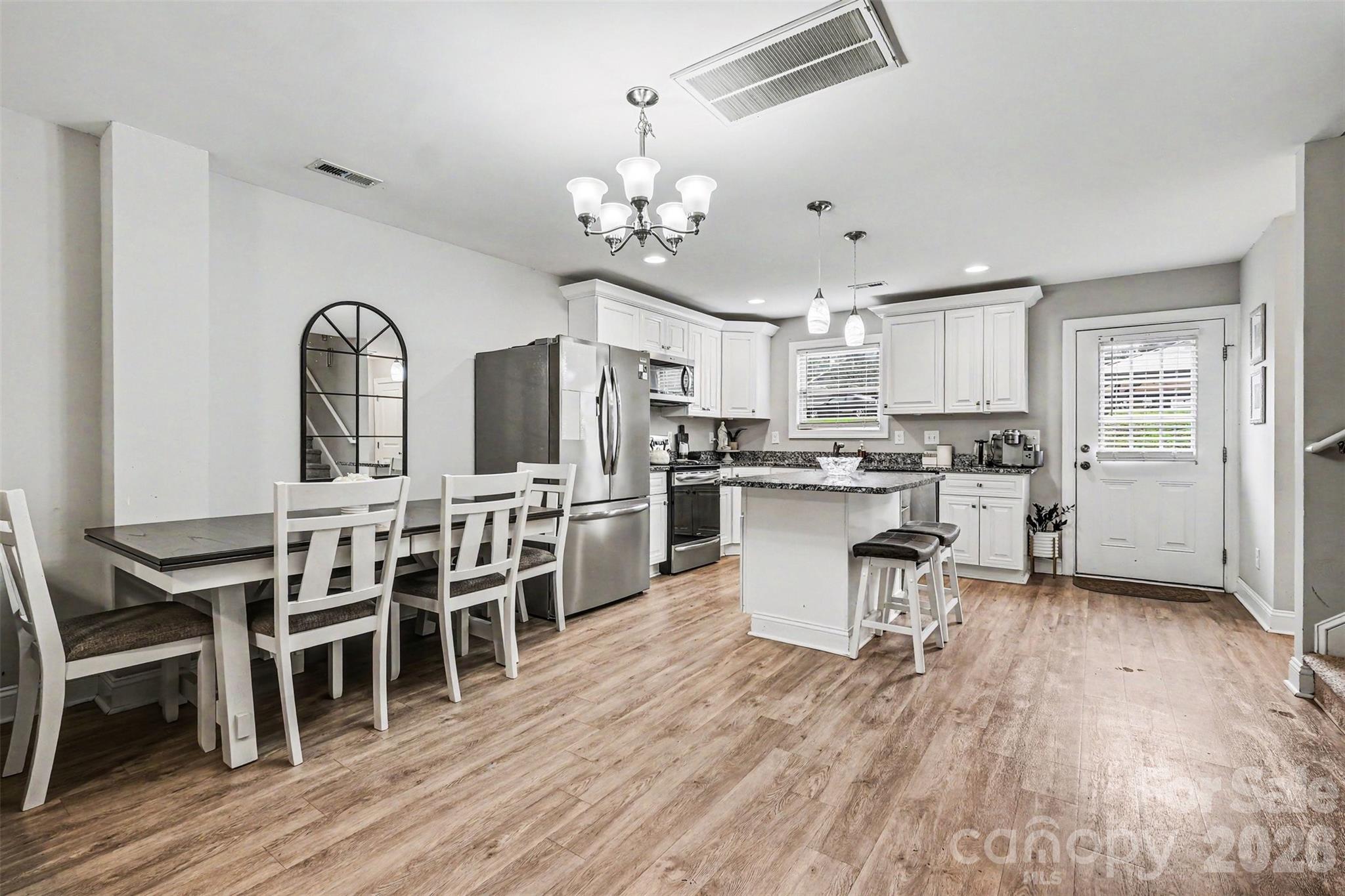 702 Margate Avenue Property Photo 12