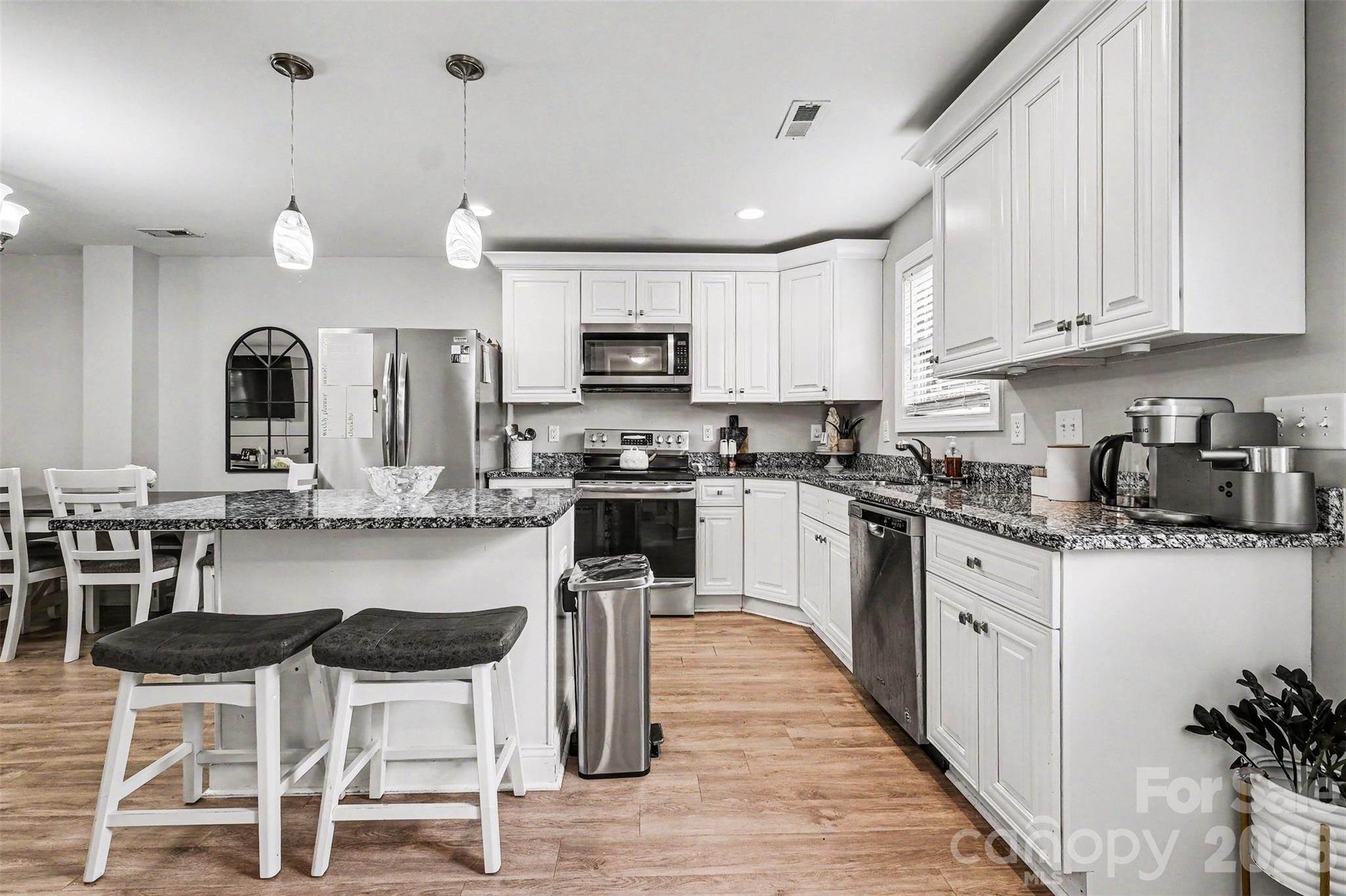 702 Margate Avenue Property Photo 14