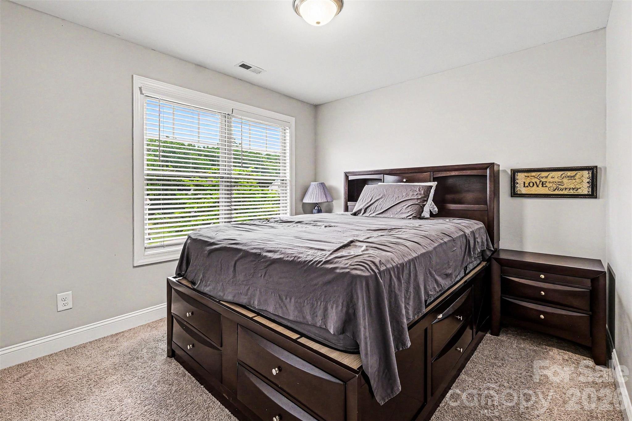 702 Margate Avenue Property Photo 20