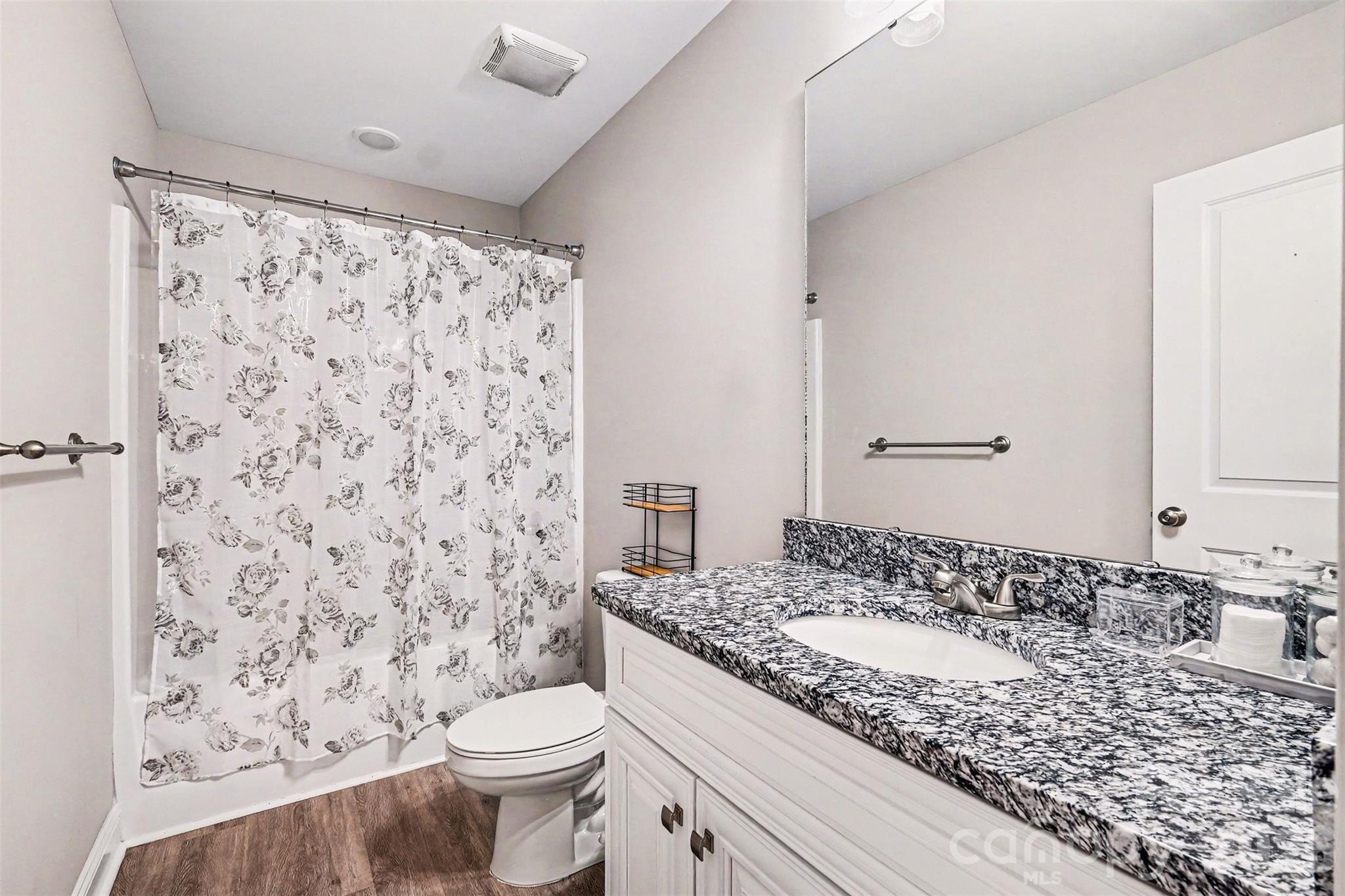 702 Margate Avenue Property Photo 24