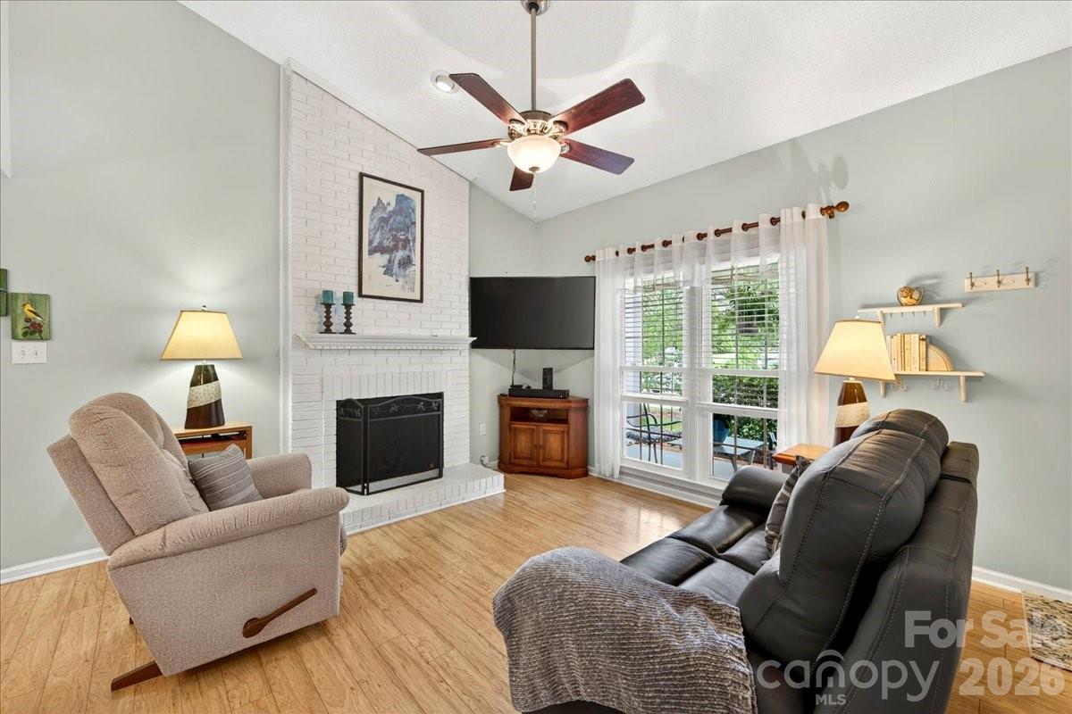 7306 Carrbridge Lane Property Photo 12