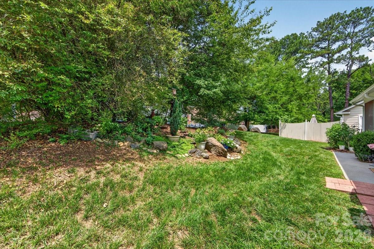 7306 Carrbridge Lane Property Photo 34