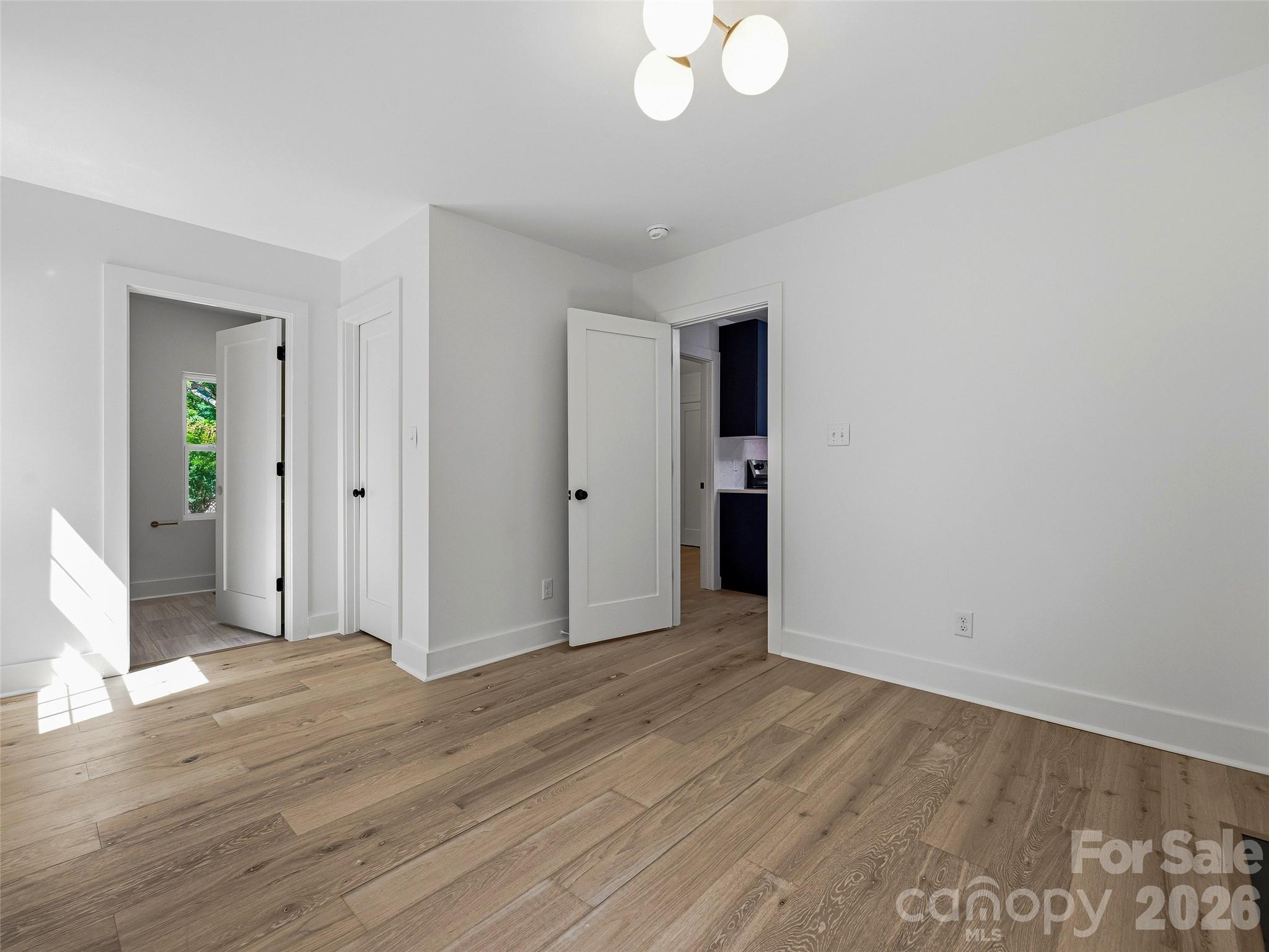 895 N Trade Street Property Photo 20