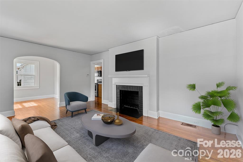 1936 Garibaldi Avenue Property Photo 1