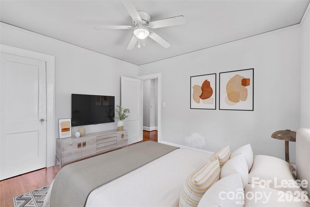 1936 Garibaldi Avenue Property Photo 3