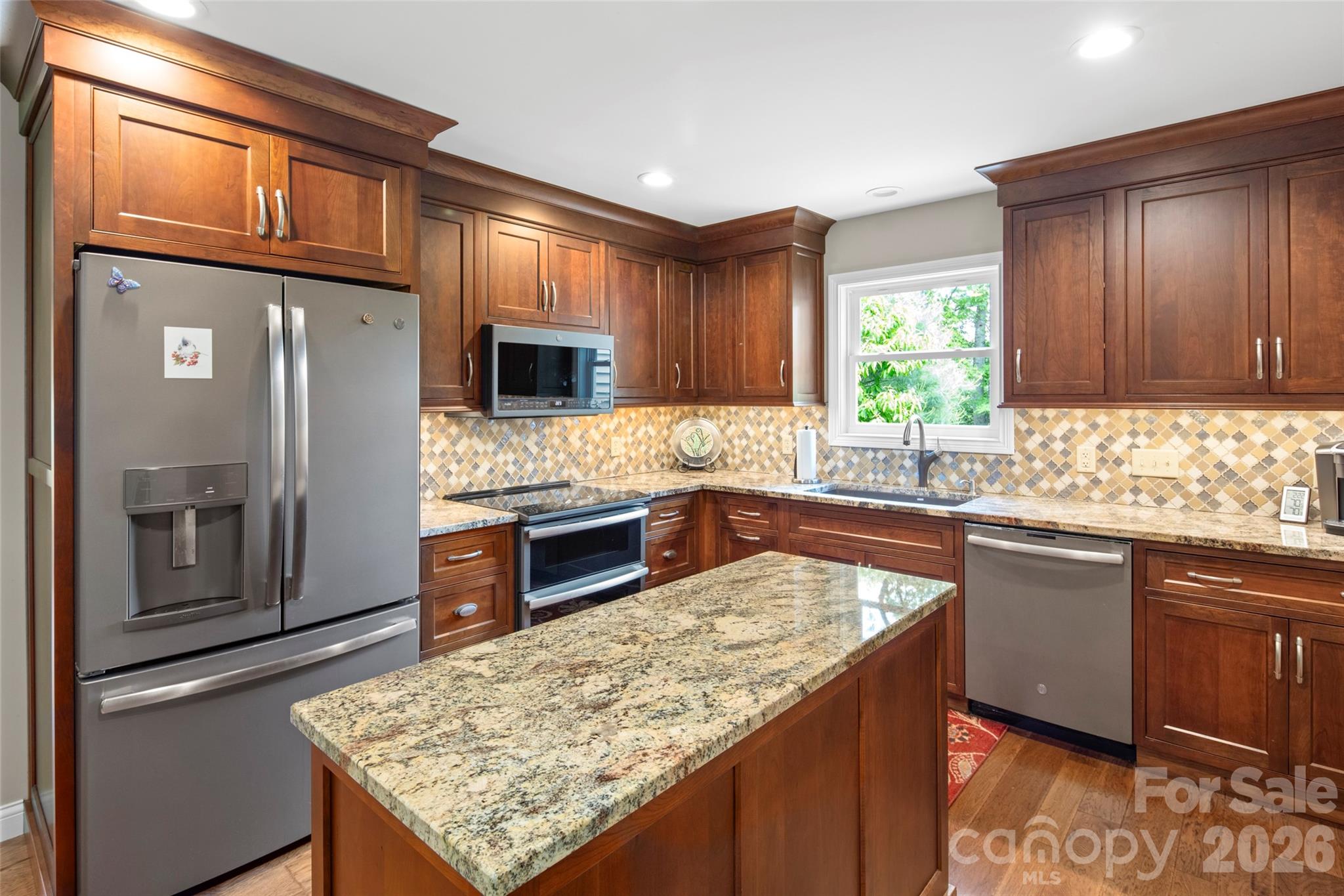 2750 Leucothae Way Property Photo 3