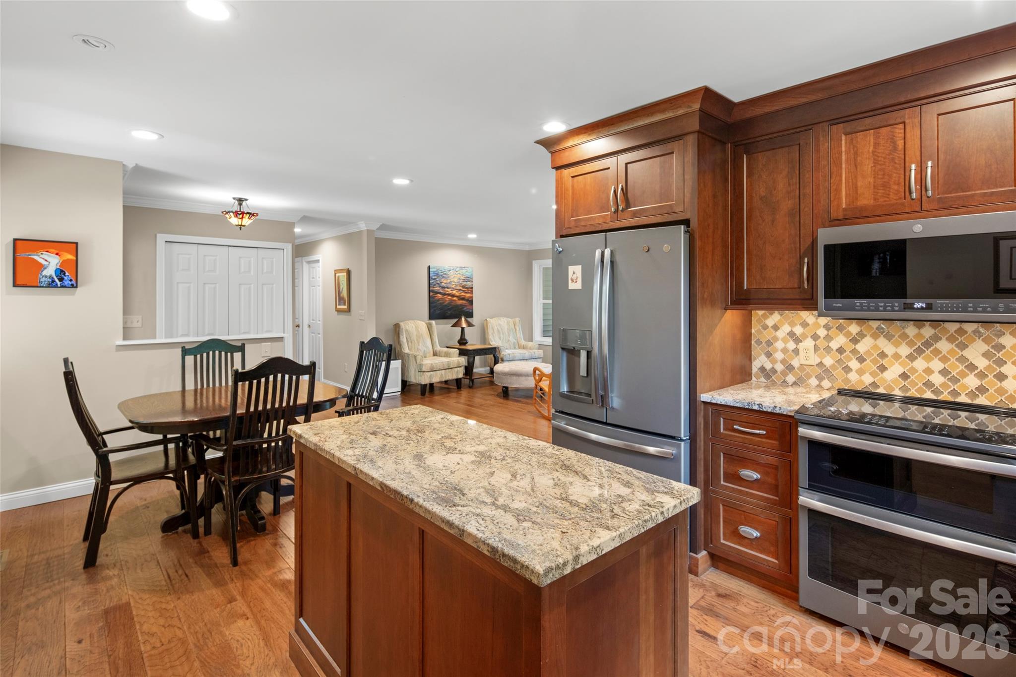2750 Leucothae Way Property Photo 12