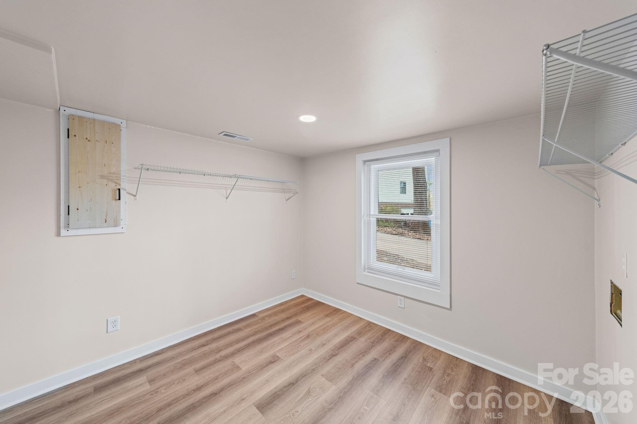 200 Maple Court Property Photo 38