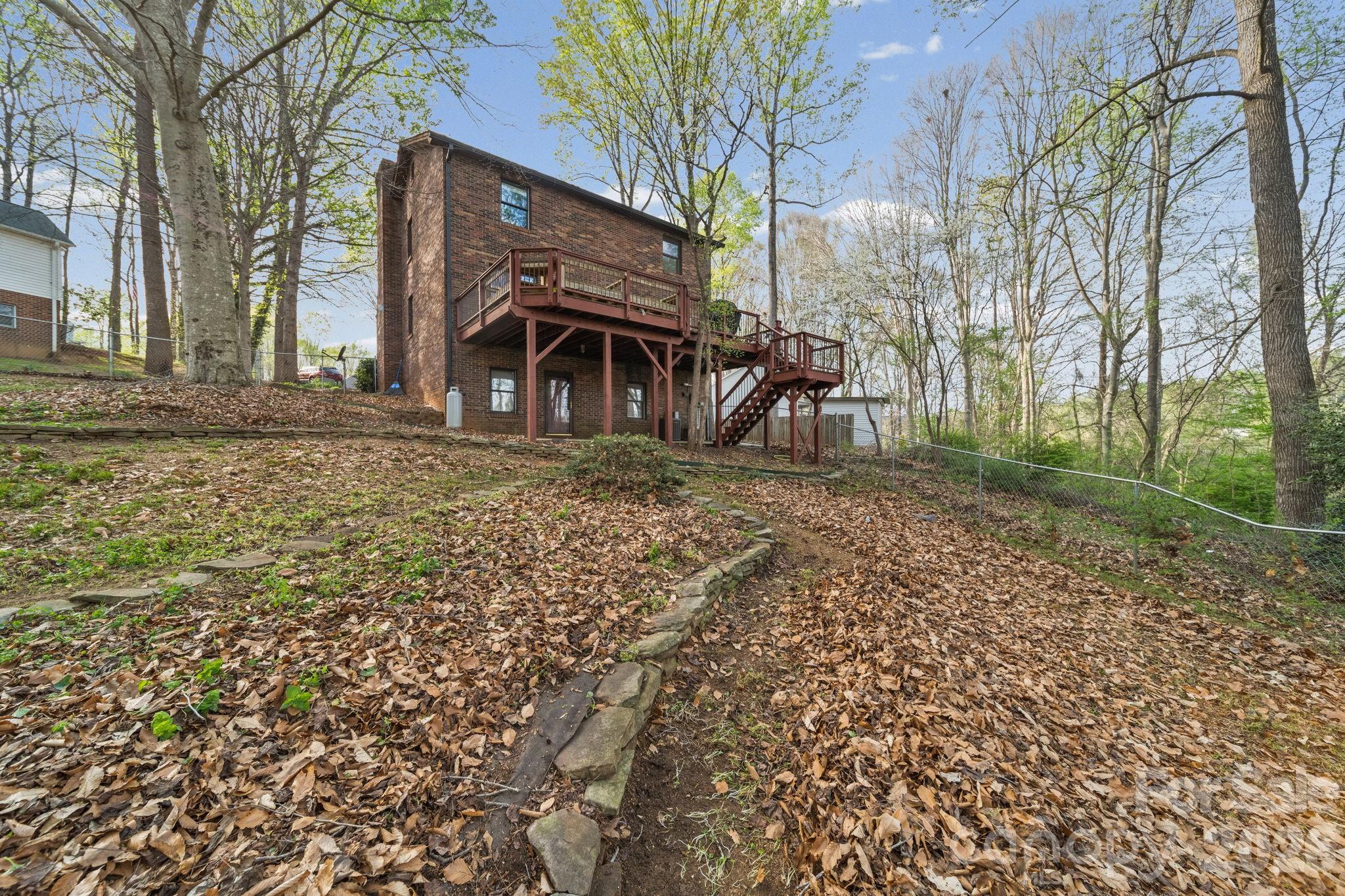 200 Maple Court Property Photo 44