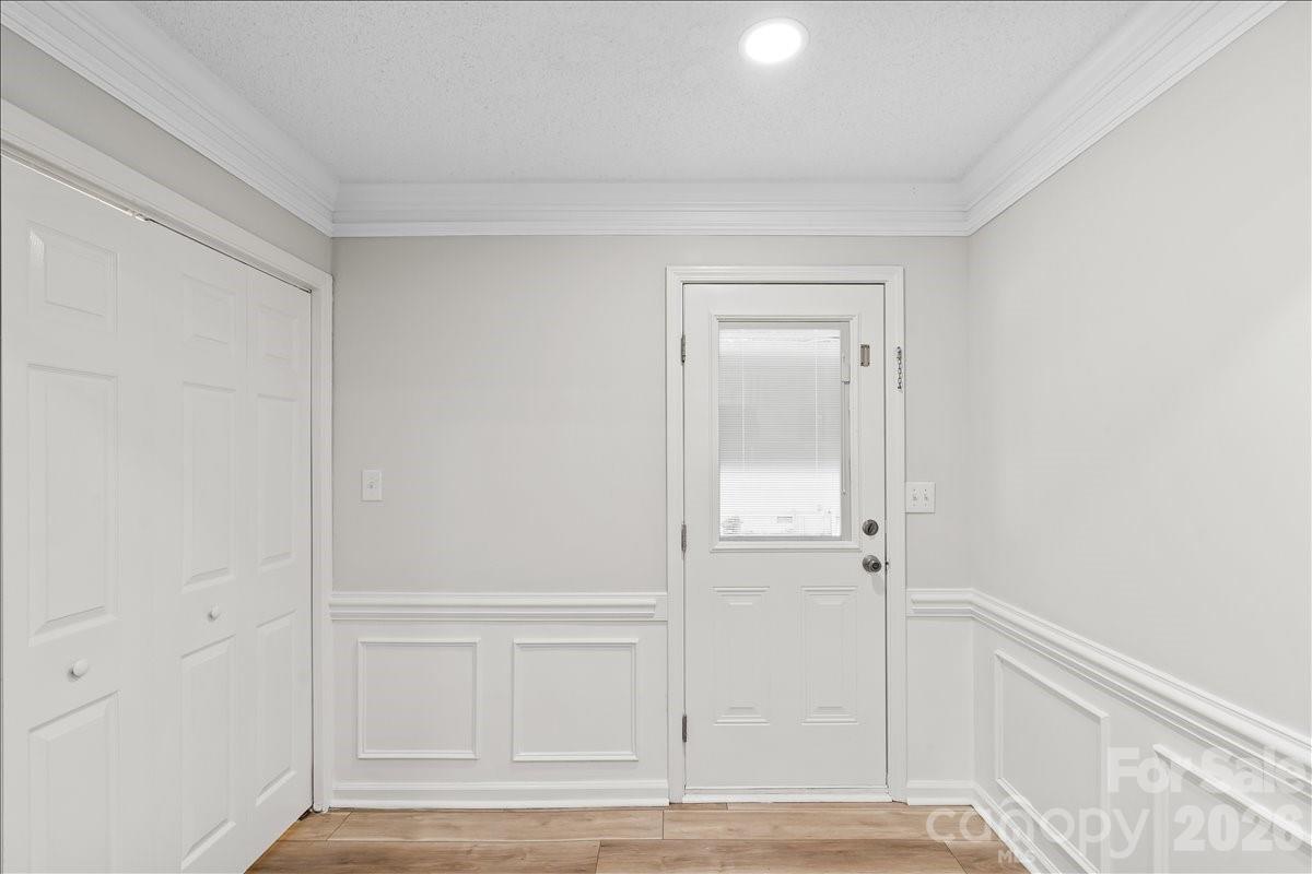 8006 Hemby Wood Drive Property Photo 16