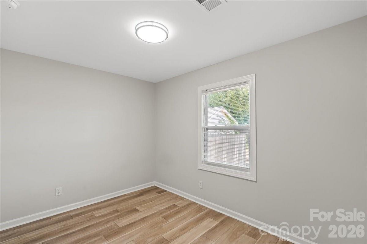 8006 Hemby Wood Drive Property Photo 23