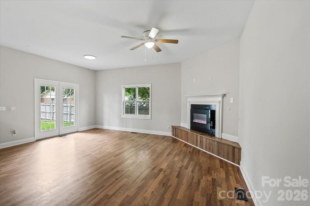 8006 Hemby Wood Drive Property Photo 30