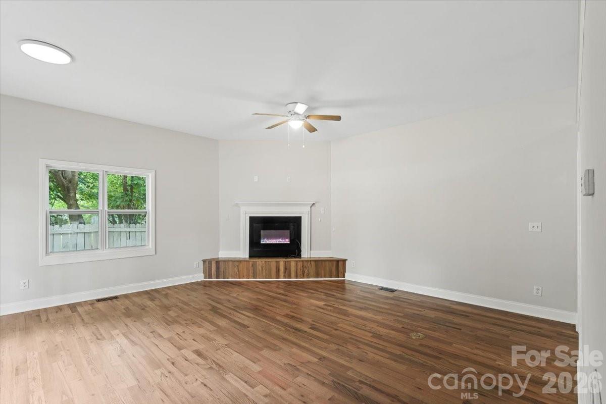 8006 Hemby Wood Drive Property Photo 31