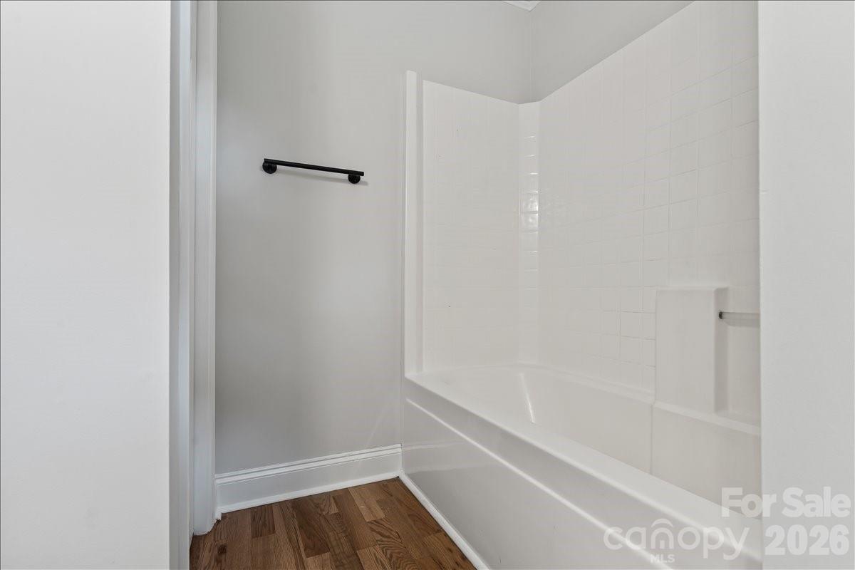 8006 Hemby Wood Drive Property Photo 38