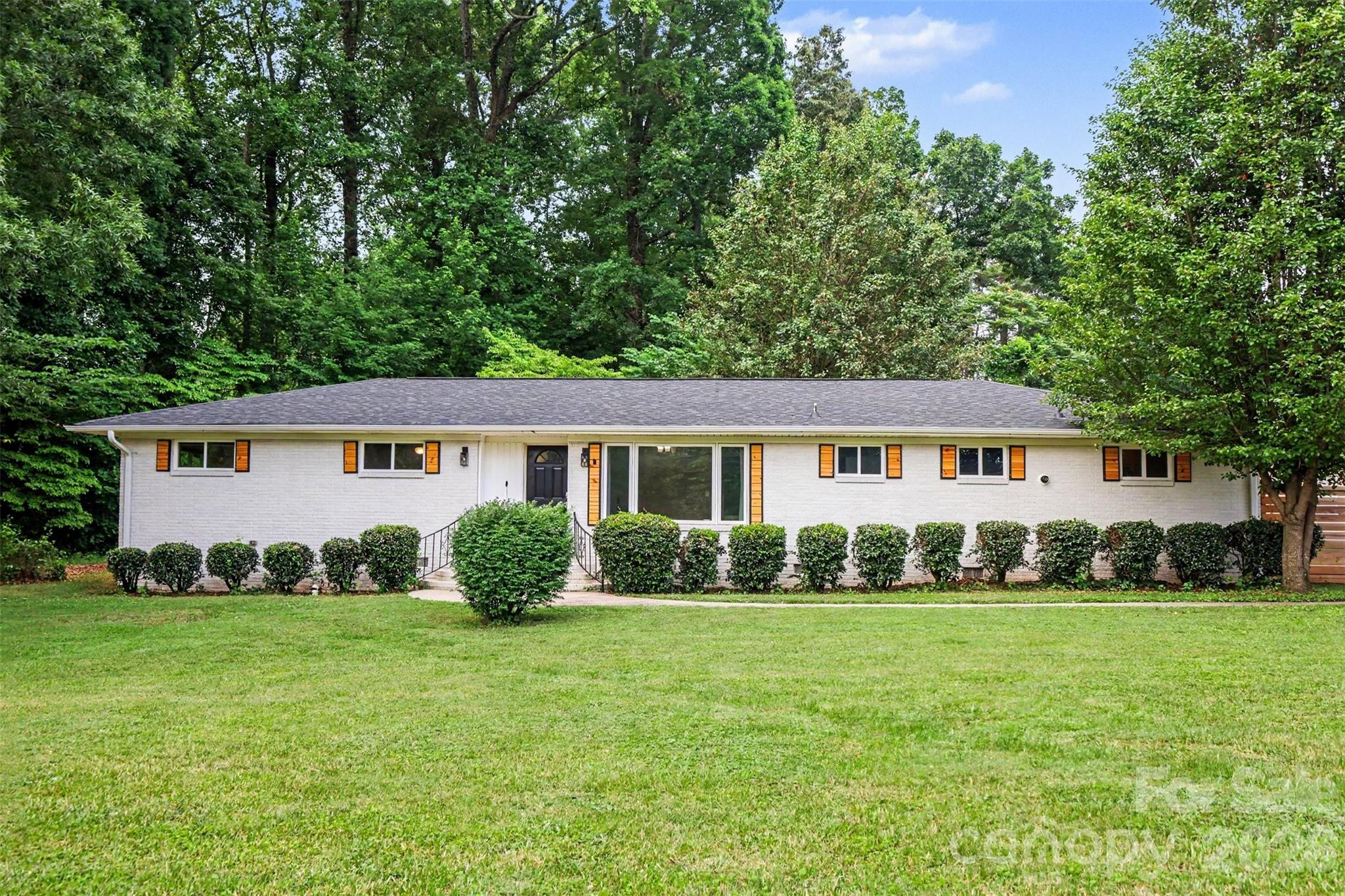 7048 Delta Lake Drive Property Photo 1