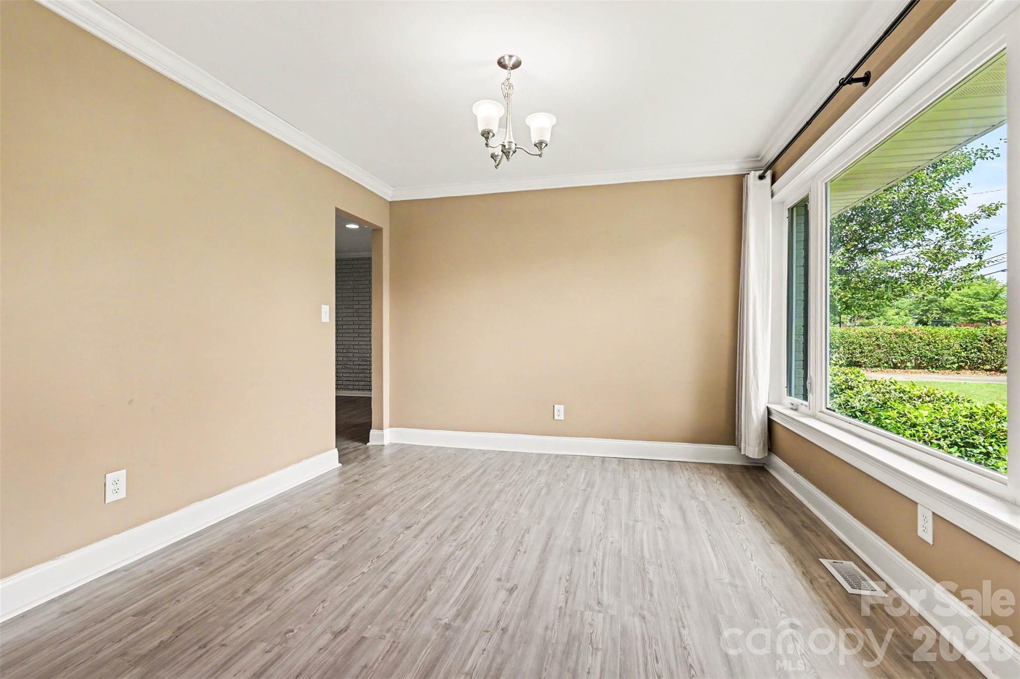 7048 Delta Lake Drive Property Photo 5