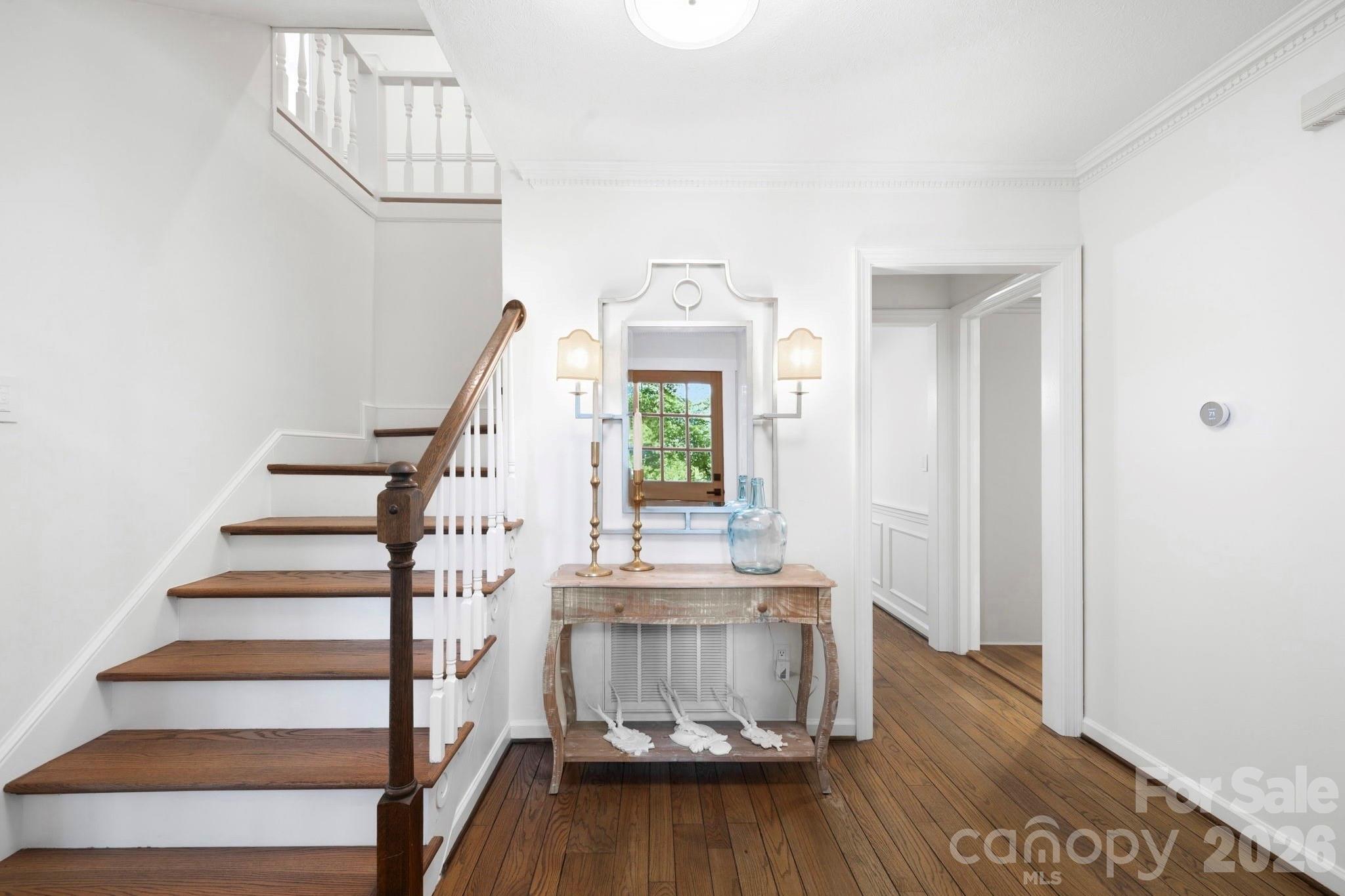 212 Estate Drive Property Photo 6