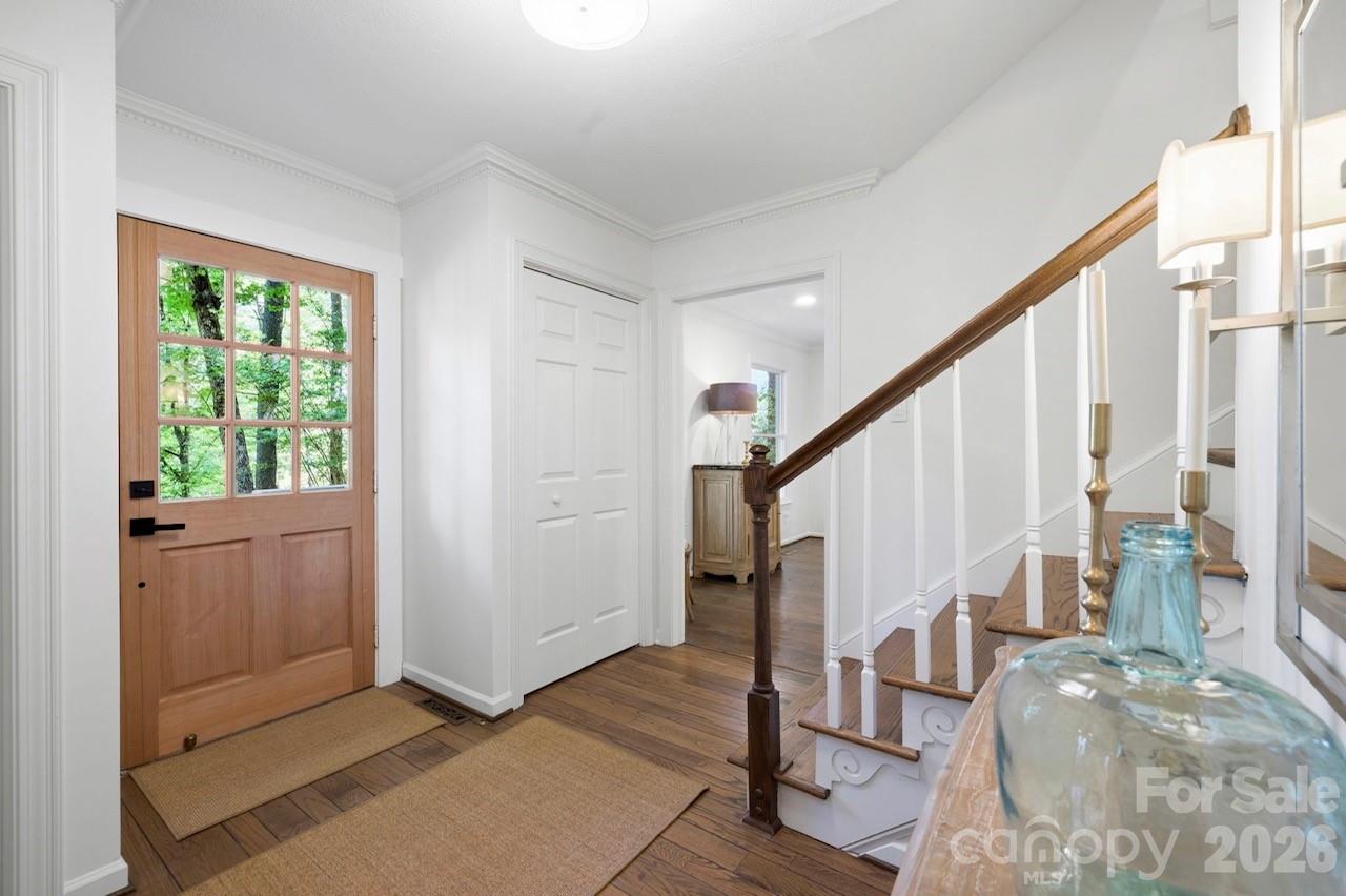212 Estate Drive Property Photo 7